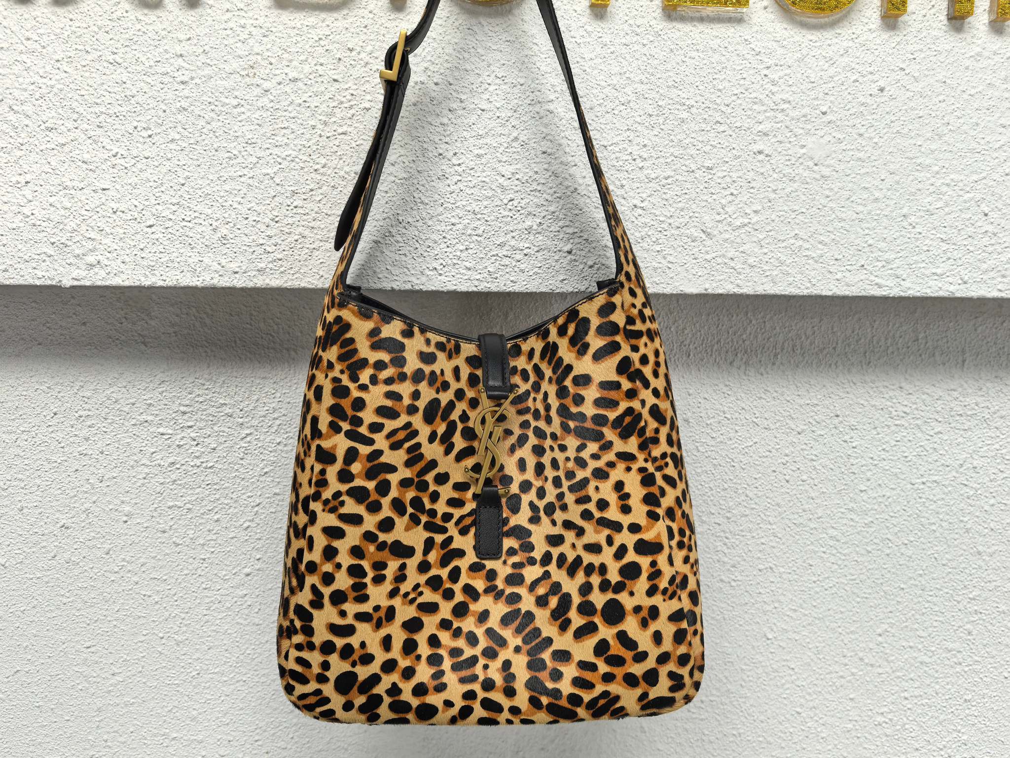 SAINT LAURENT 생로랑 르 5아7 레오파드 헤어카프 호보백 713938 10