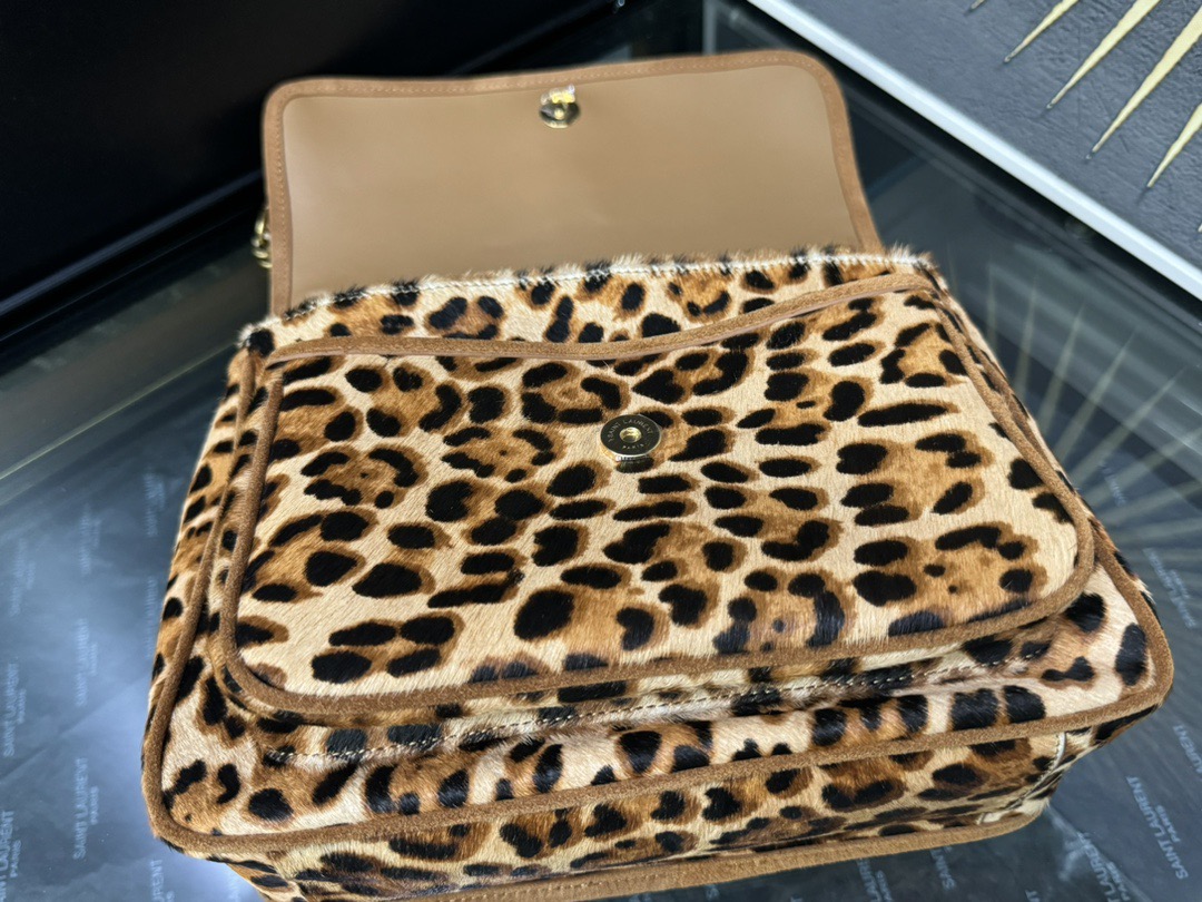 SAINT LAURENT 생로랑 니키 라지 레오파드 헤어카프 체인백 633151 7