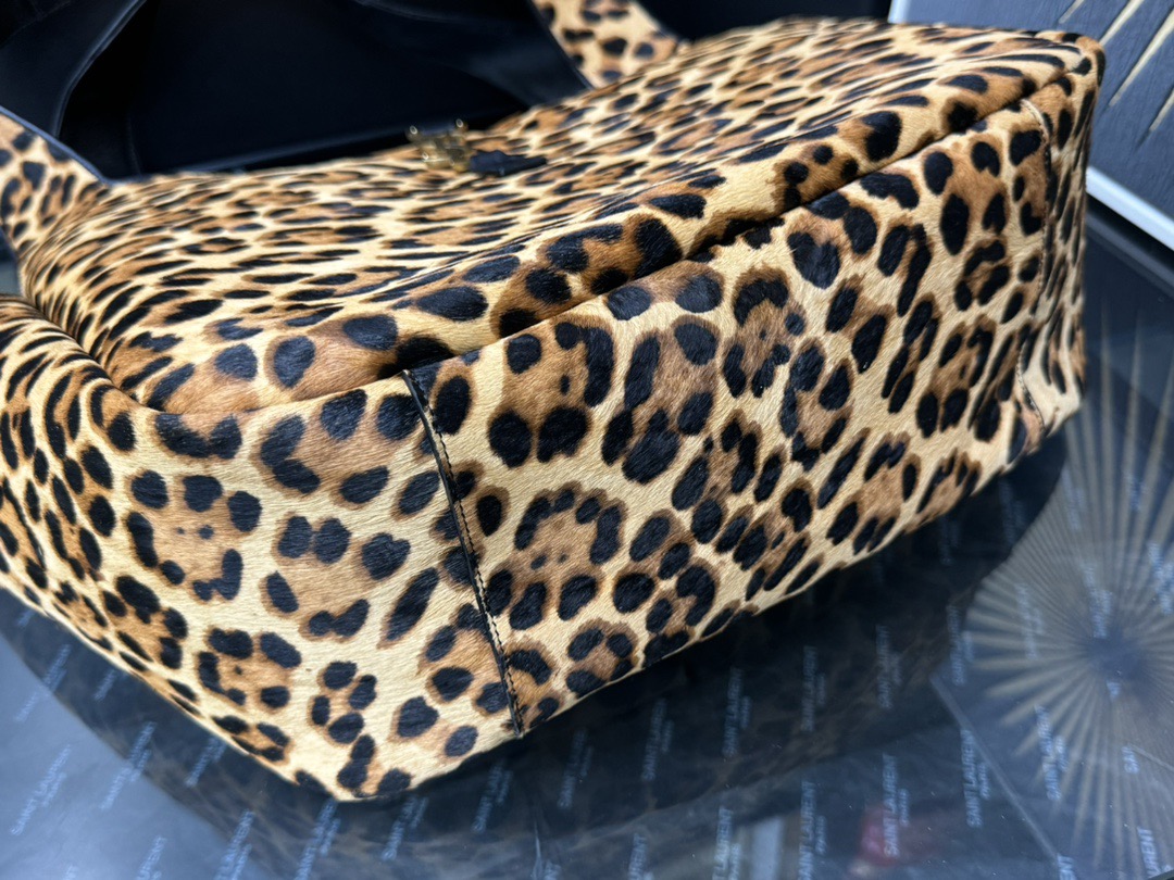 SAINT LAURENT 생로랑 베아 레오파드 헤어카프 쇼핑 토트 호보백 763435 14