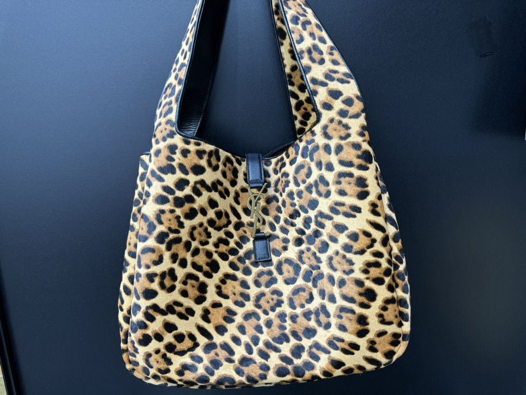 SAINT LAURENT 생로랑 베아 레오파드 헤어카프 쇼핑 토트 호보백 763435 17