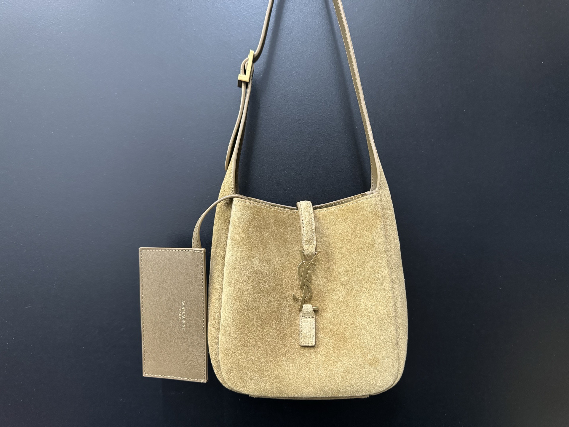 Saint Laurent 생로랑 르 5아7 미니 소프트 스웨이드 호보백 9