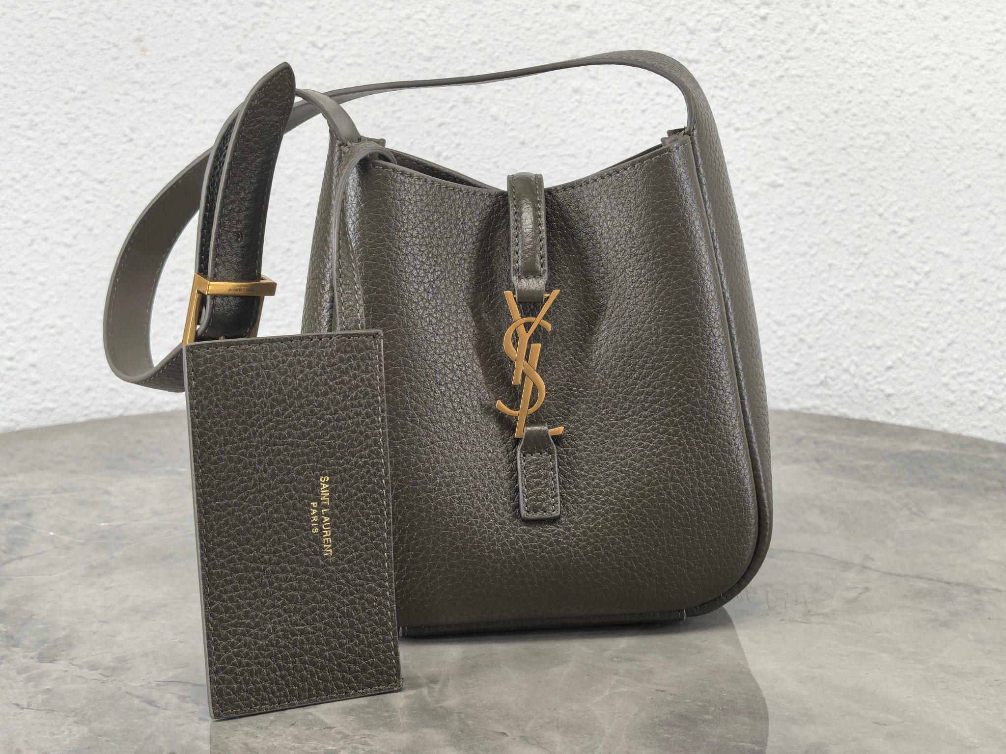 Saint Laurent 생로랑 르 5아7 미니 소프트 그레인 레더 호보백 8