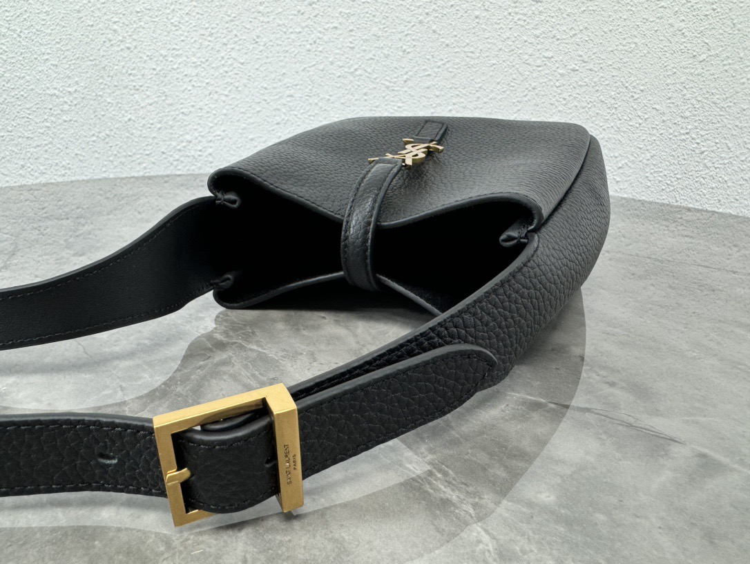 Saint Laurent 생로랑 르 5아7 미니 소프트 그레인 레더 호보백 5