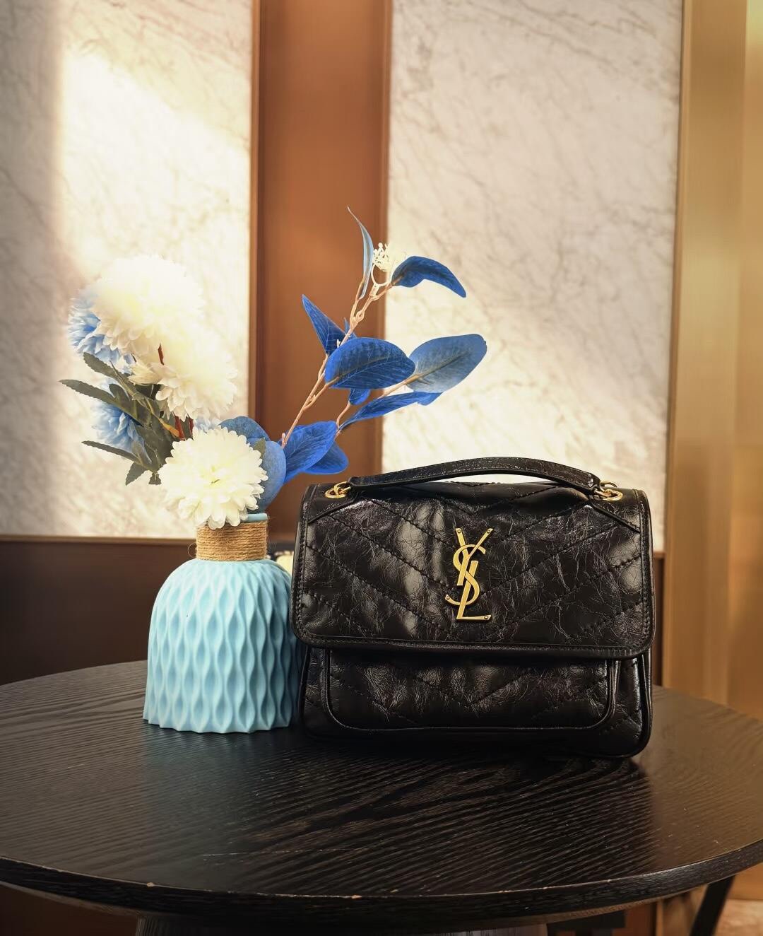 SAINT LAURENT 생로랑 니키 미디엄 크링클 빈티지 레더 숄더백 2