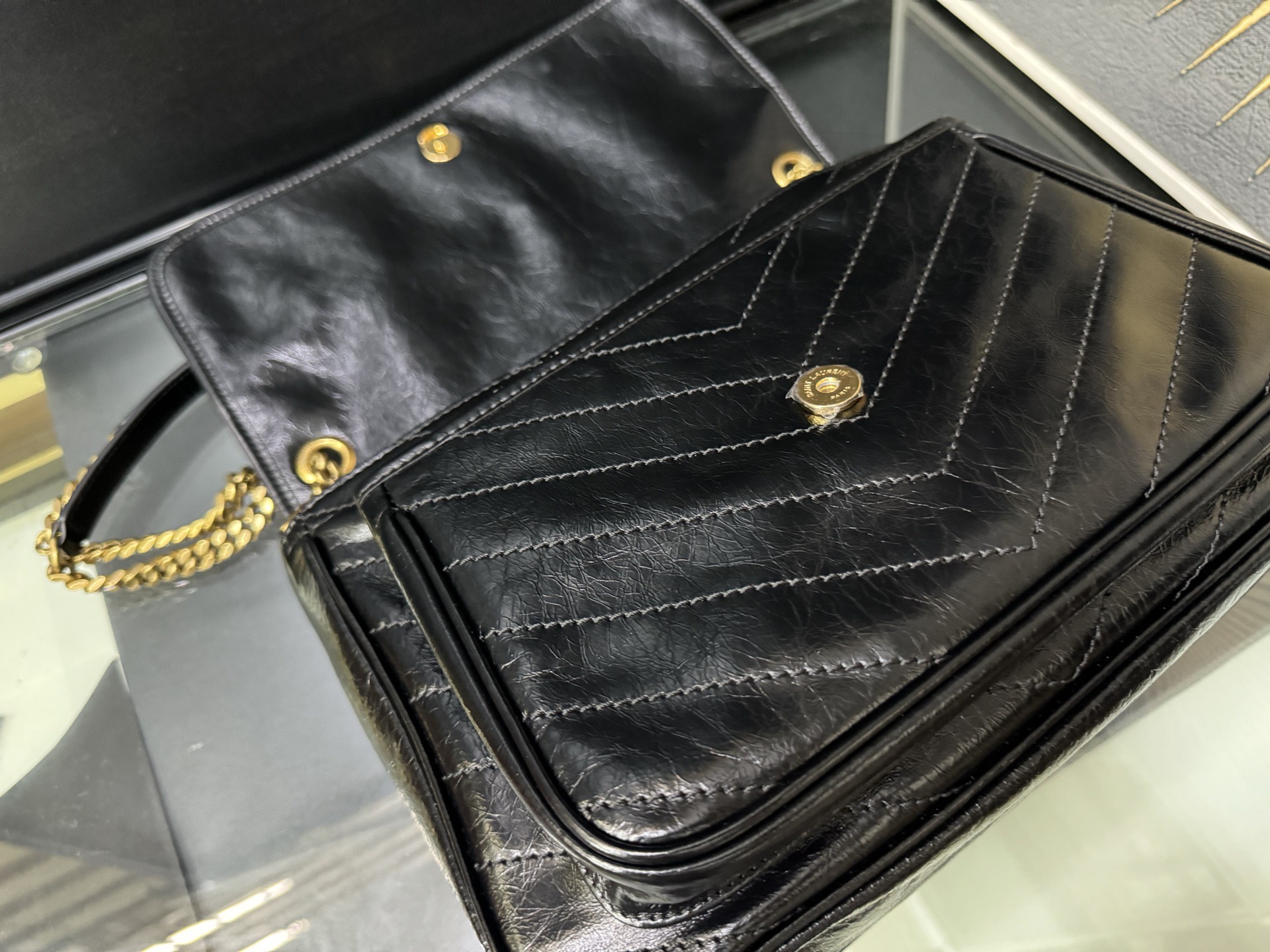 Saint Laurent NIKI Large Chain Bag 생로랑 니키 라지 체인백 빈티지 가죽 6