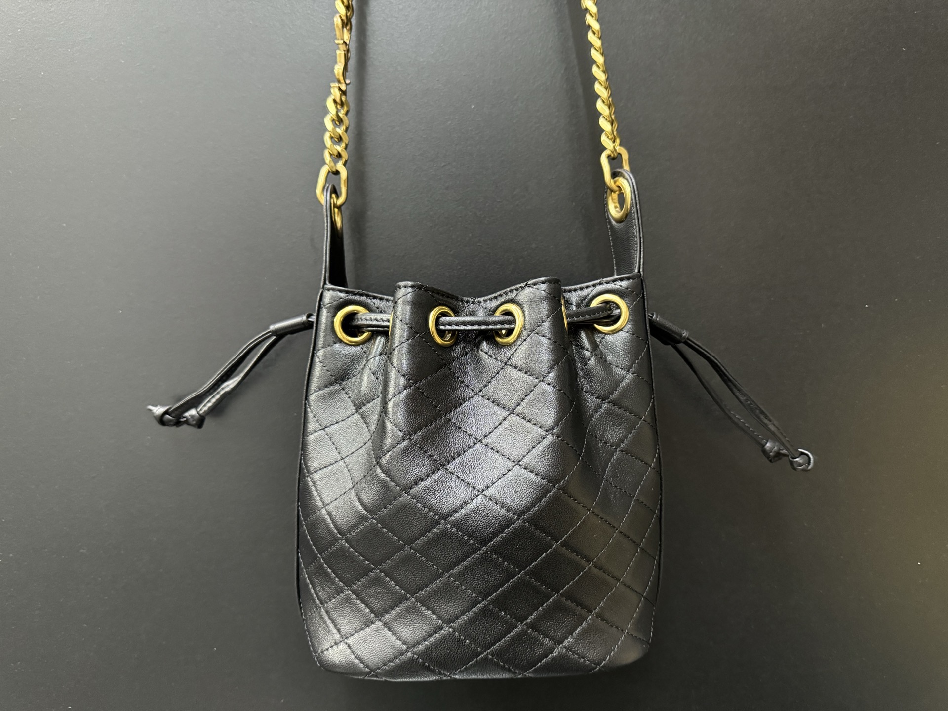 Saint Laurent Le CASSANDRE 생로랑 르 까산드르 램스킨 버킷백 840886 15