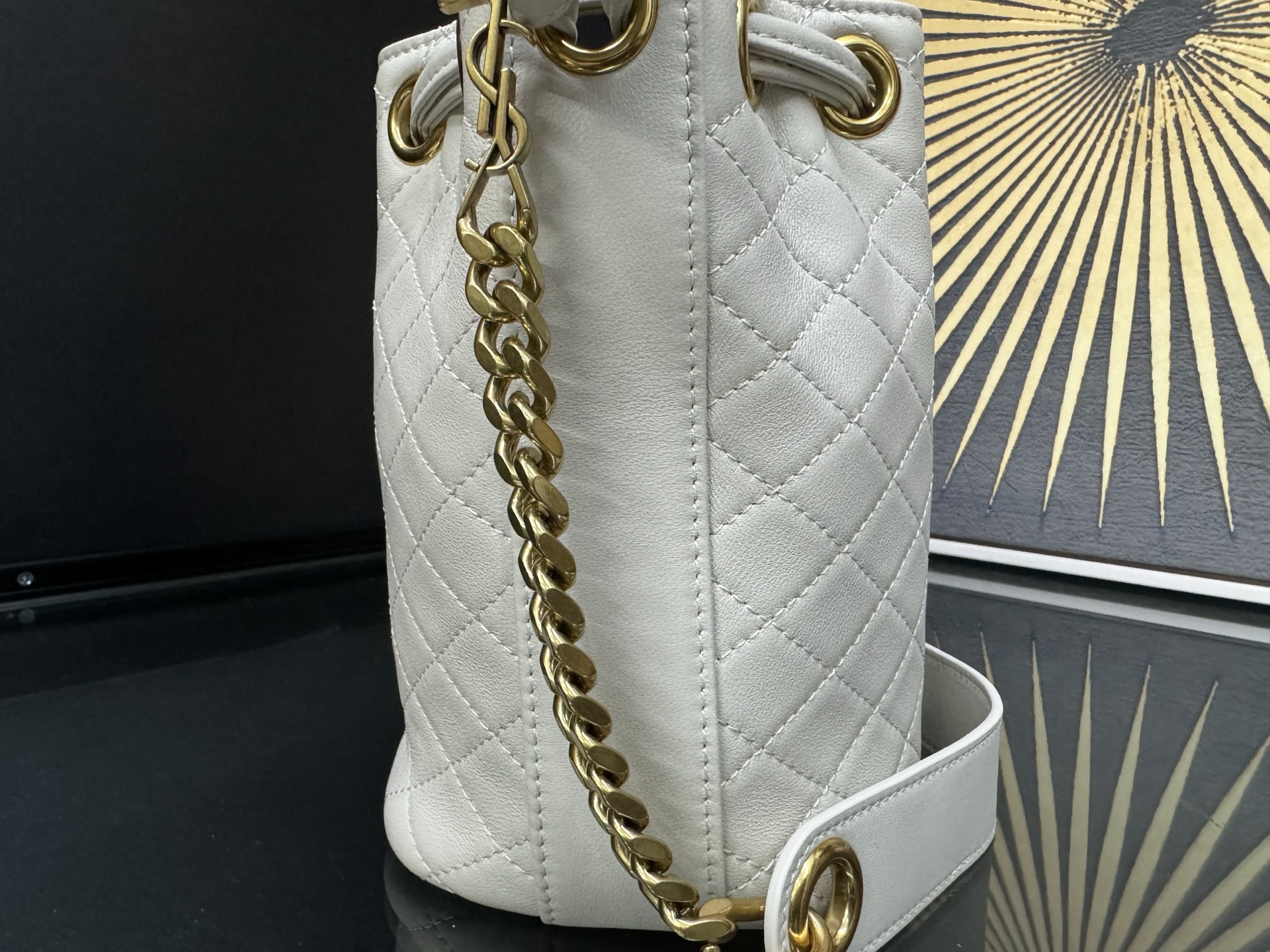 Saint Laurent Le CASSANDRE 생로랑 르 까산드르 램스킨 버킷백 840886 13