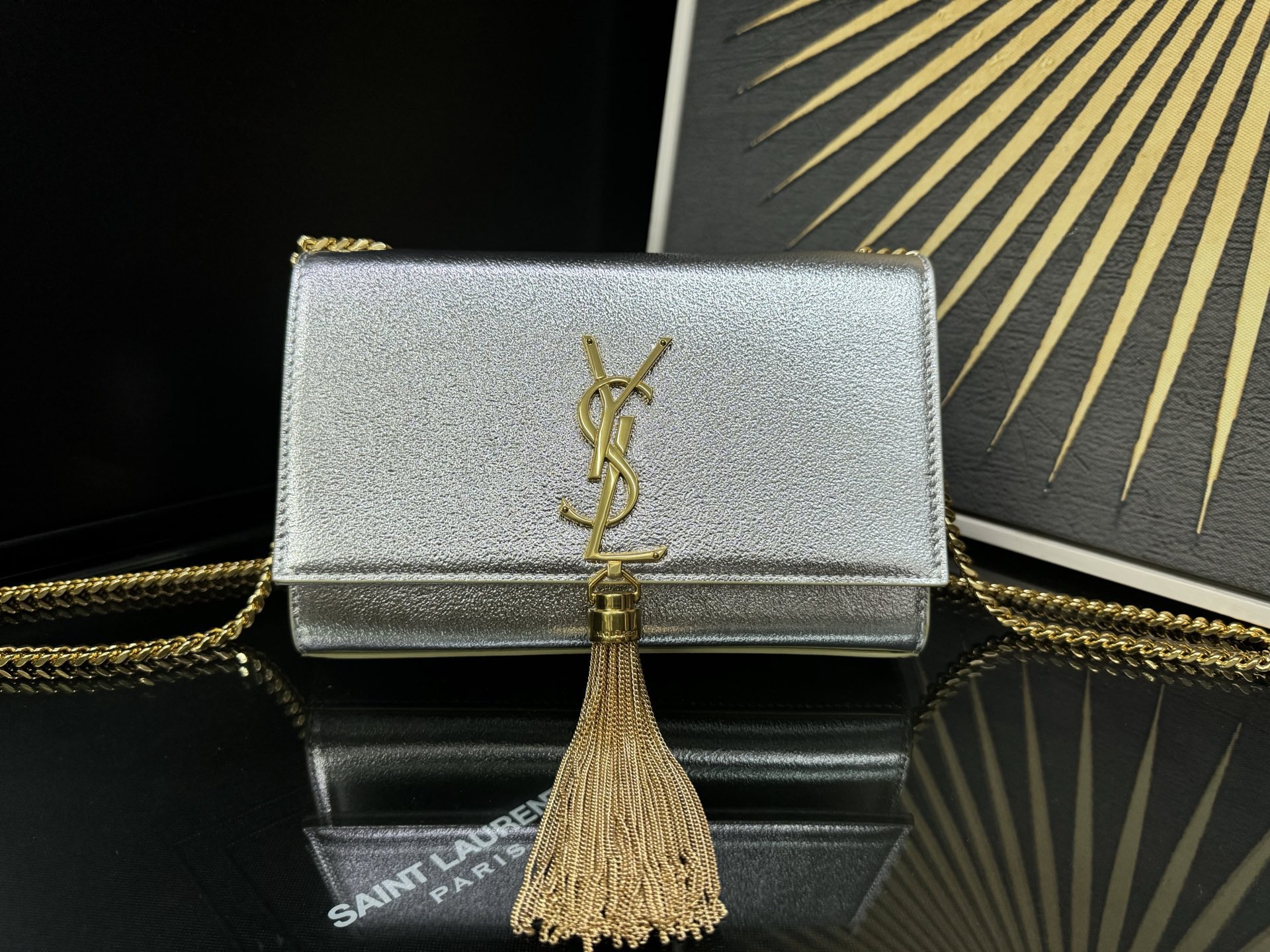 Saint Laurent Kate 20 Chain Bag 생로랑 케이트 20 체인백 메탈릭 가죽 1