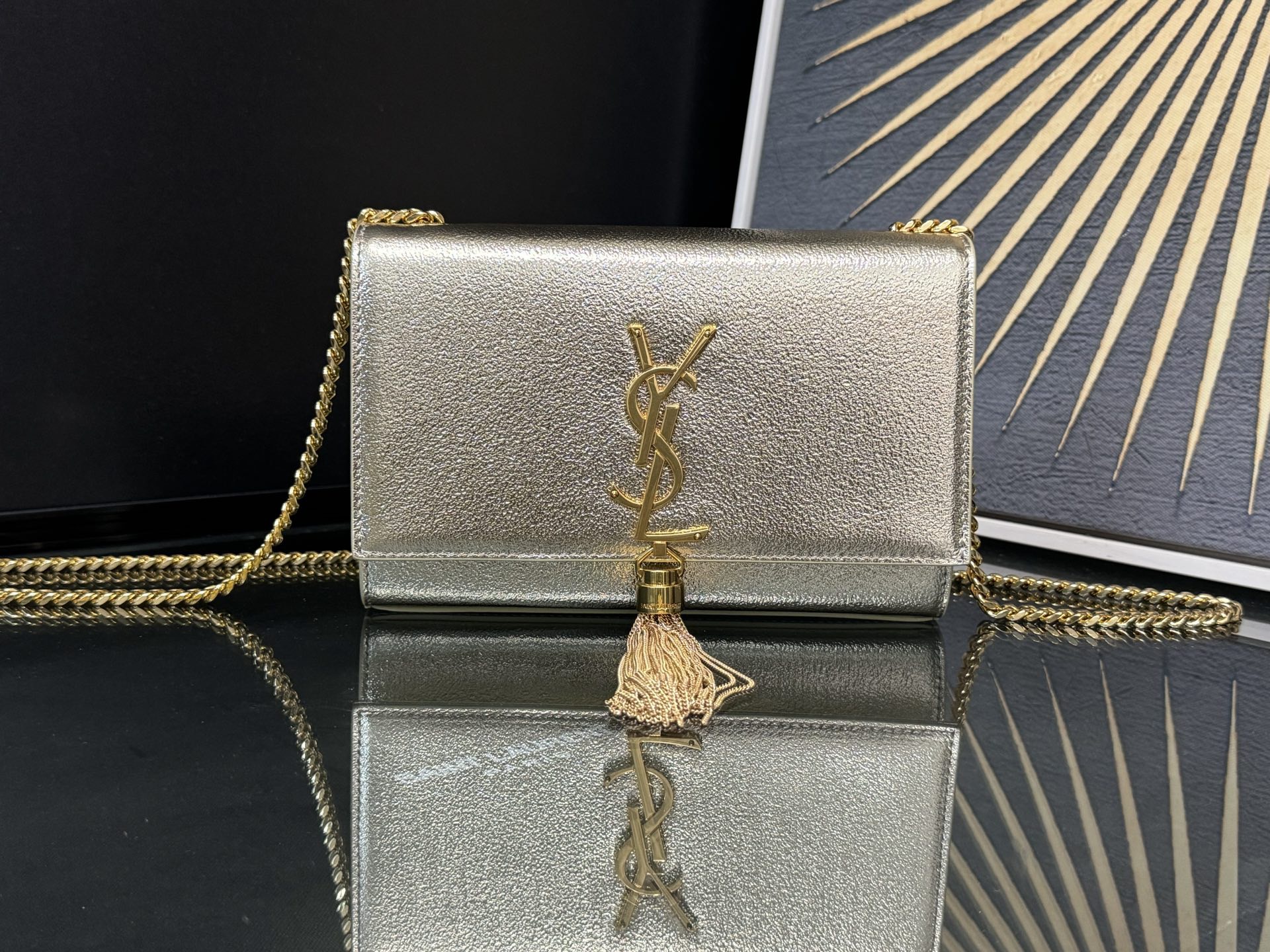 Saint Laurent Kate 20 Chain Bag 생로랑 케이트 20 체인백 메탈릭 가죽 2