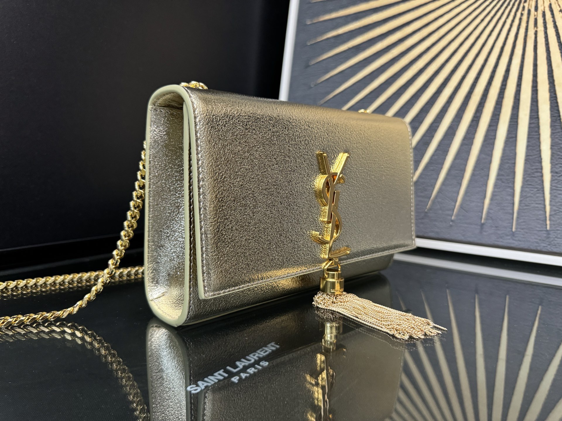 Saint Laurent Kate 20 Chain Bag 생로랑 케이트 20 체인백 메탈릭 가죽 3