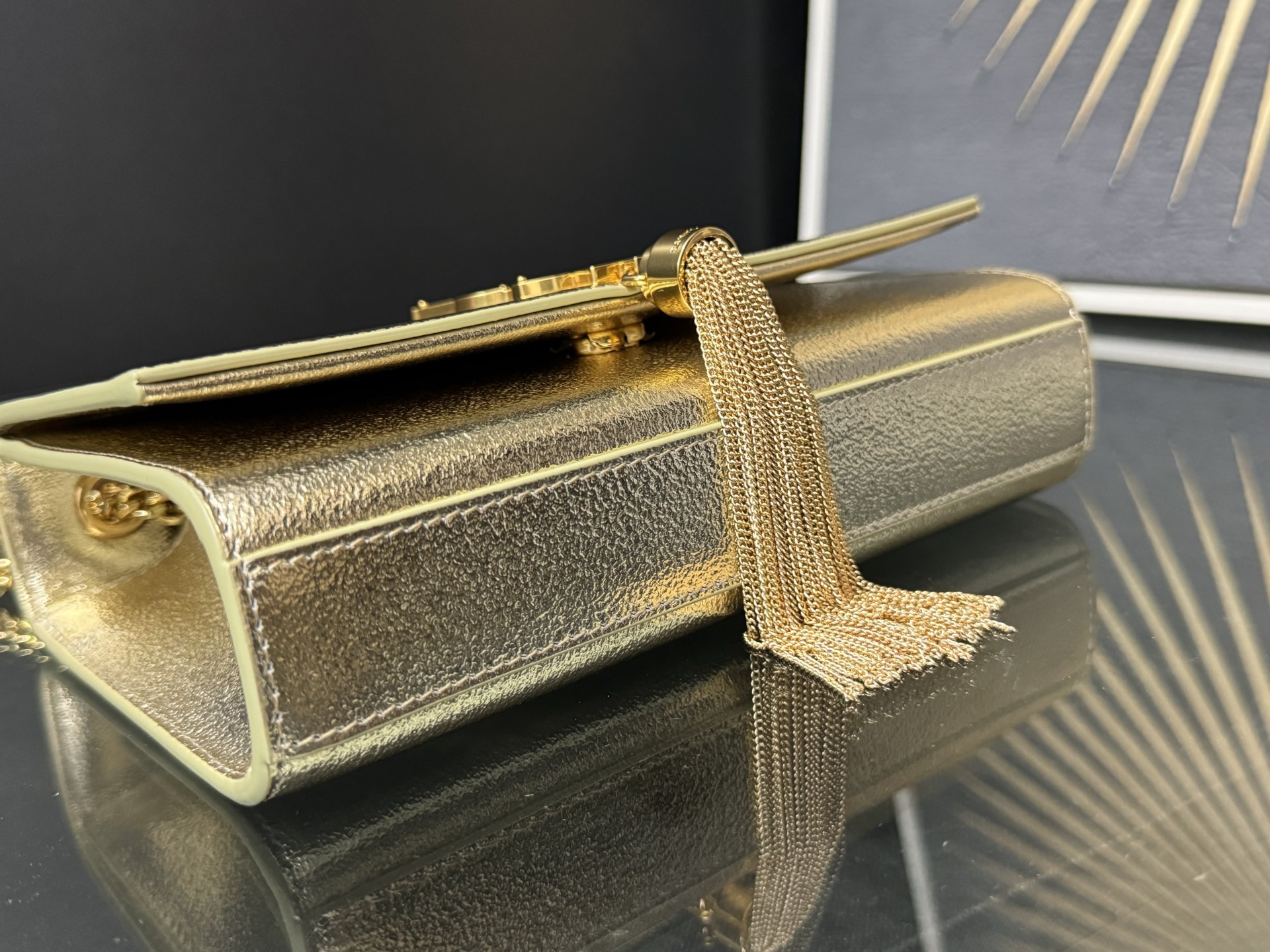 Saint Laurent Kate 20 Chain Bag 생로랑 케이트 20 체인백 메탈릭 가죽 6