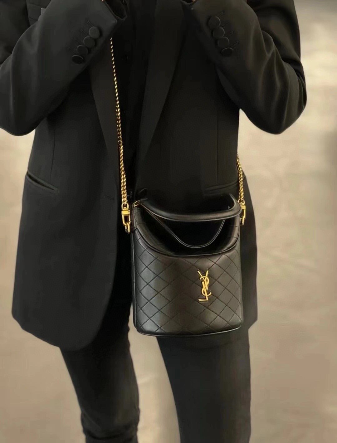 Saint Laurent Gaby Bucket 생로랑 가비 버킷 플랩 백 9