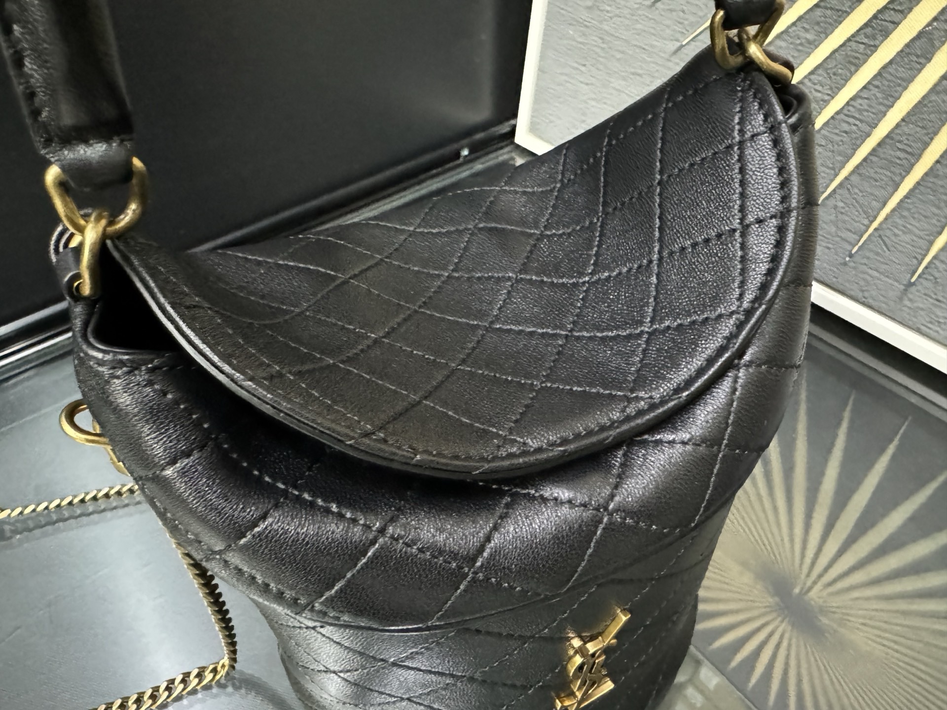 Saint Laurent Gaby Bucket 생로랑 가비 버킷 플랩 백 19