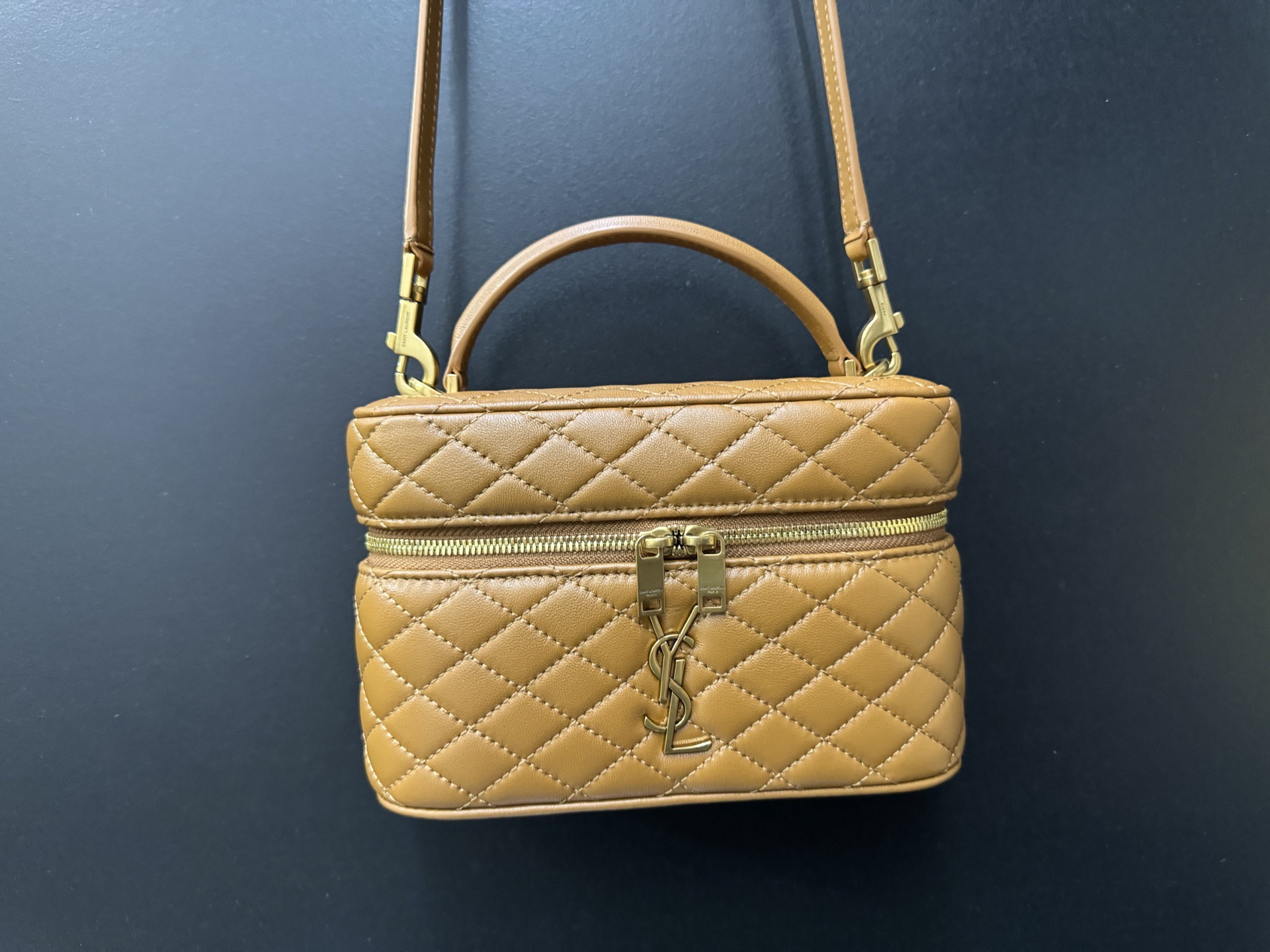 Saint Laurent Gaby Vanity Bag 생로랑 가비 베니티 백 766731 18cm 18