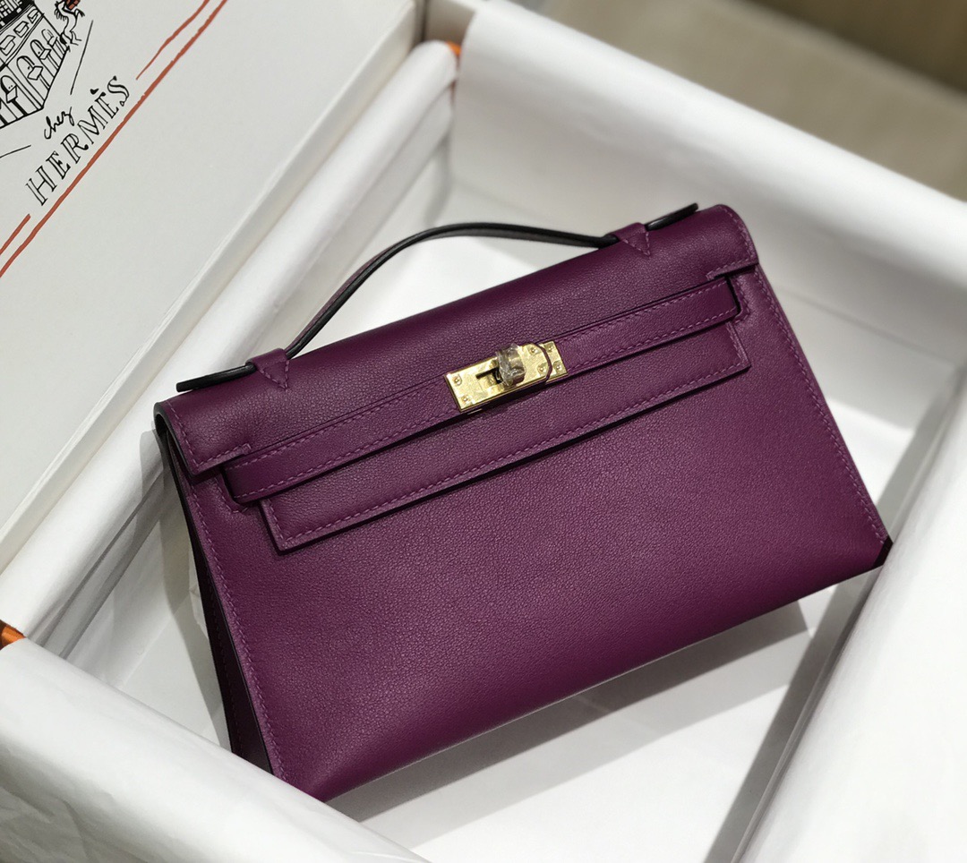 Hermès Kelly  에르메스 켈리 포쉐트 스위프트 가죽 22cm 15