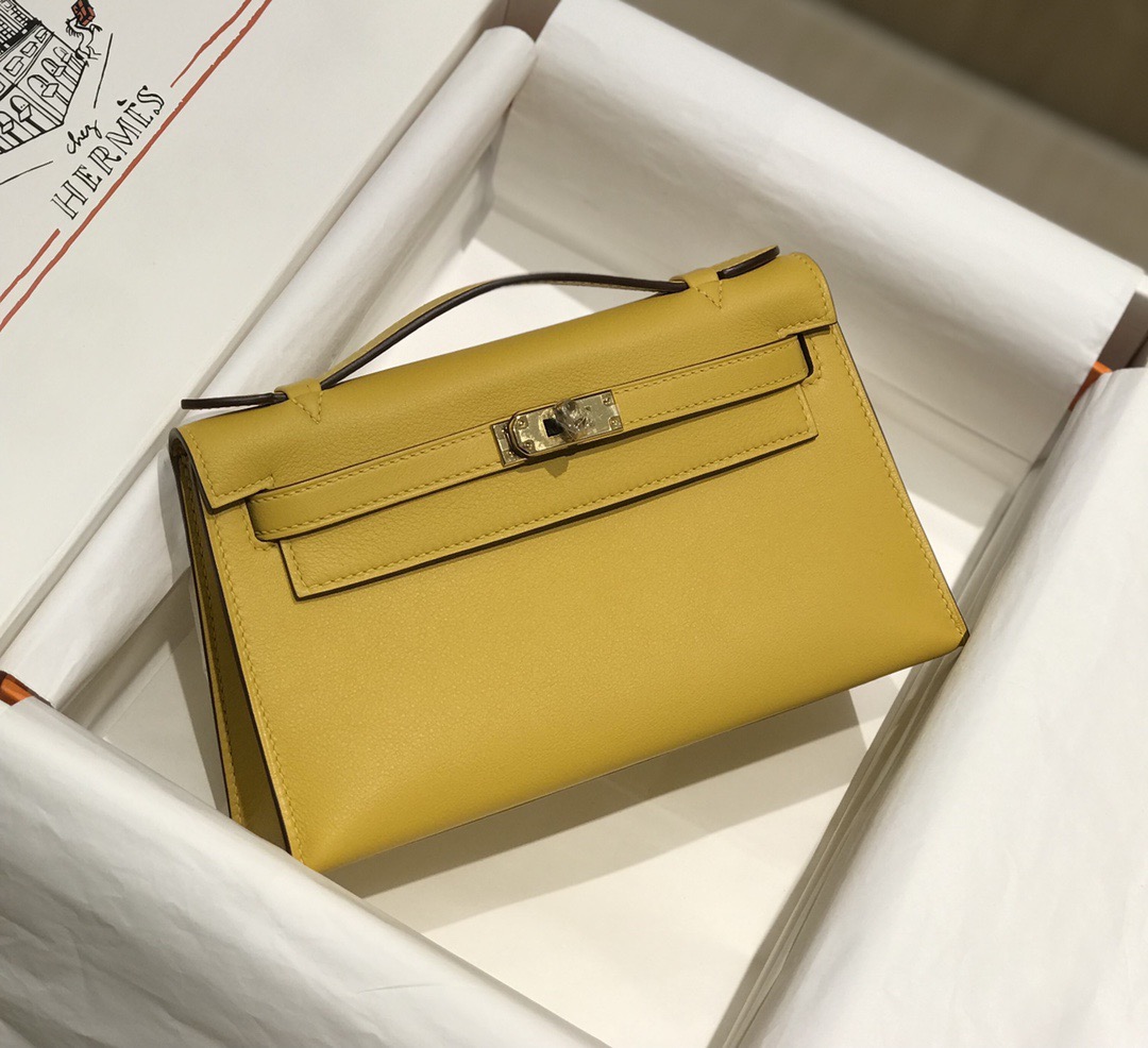 Hermès Kelly 에르메스 켈리 포쉐트 스위프트 가죽 22cm 8