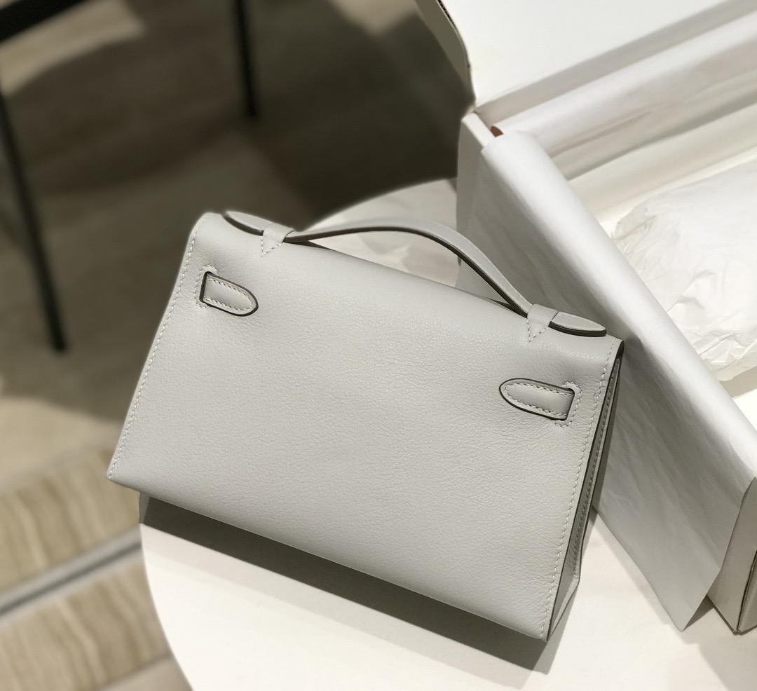 Hermès Kelly 에르메스 켈리 포쉐트 스위프트 가죽 22cm 9