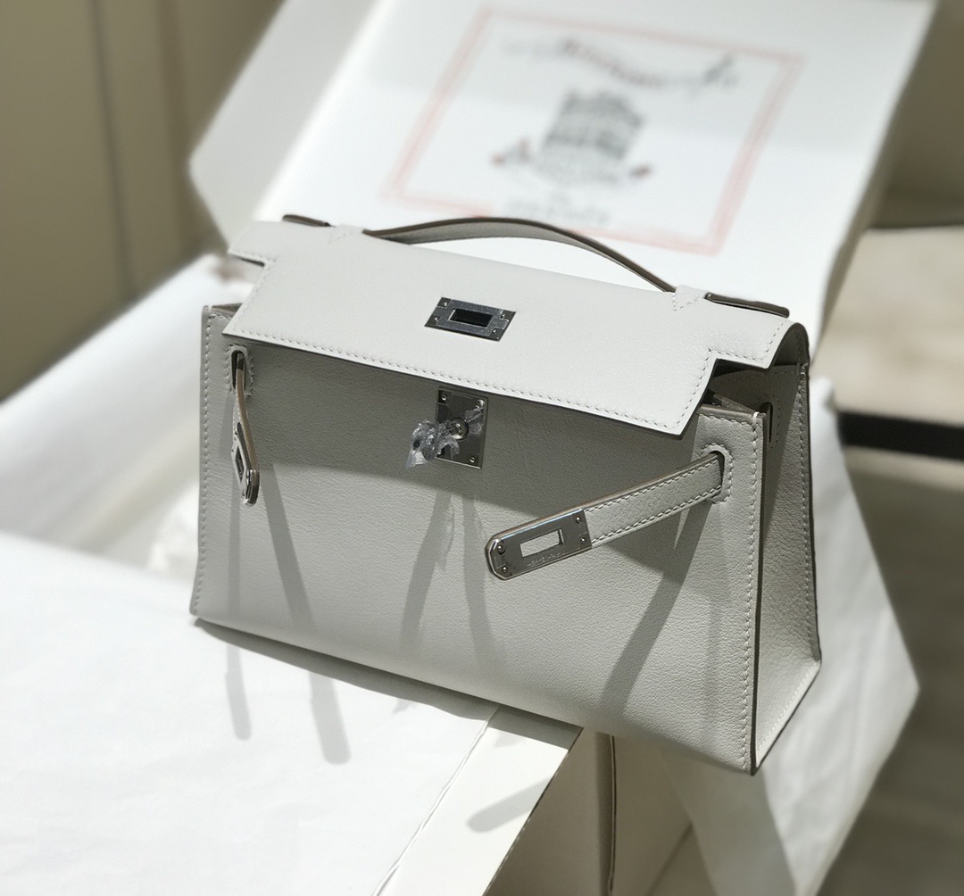 Hermès Kelly 에르메스 켈리 포쉐트 스위프트 가죽 22cm 11