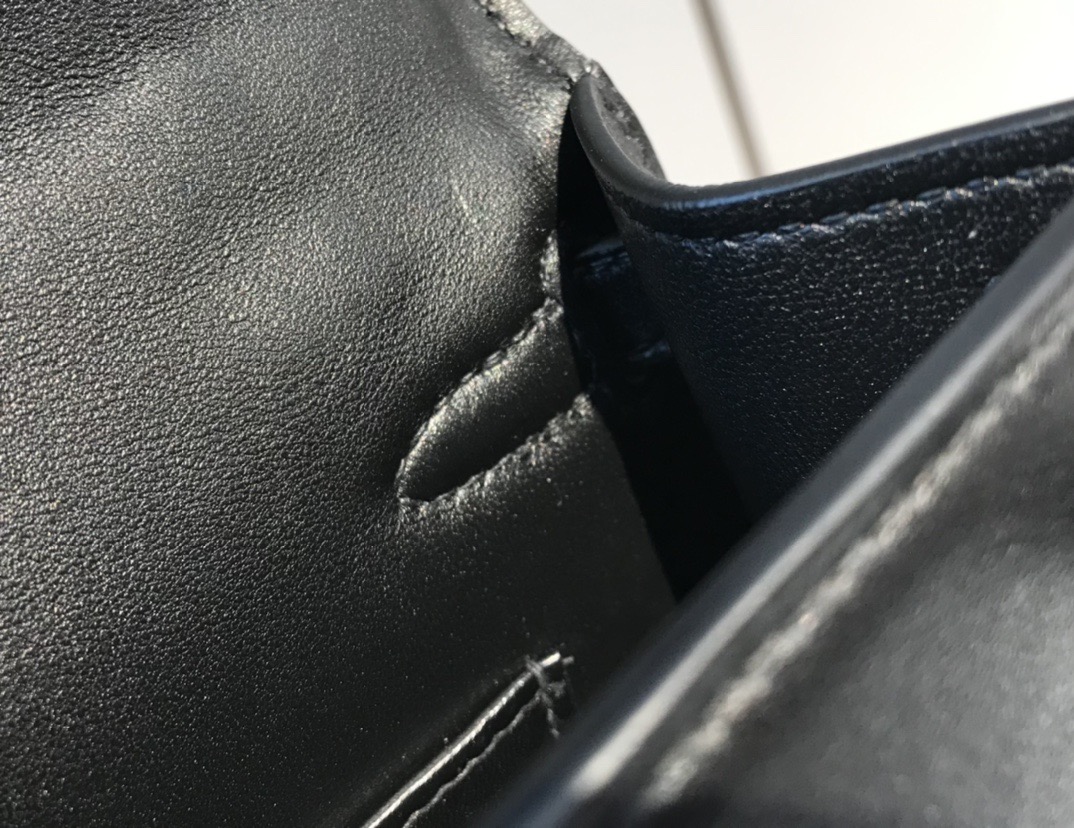 Hermès Kelly 에르메스 켈리 포쉐트 스위프트 가죽 22cm 14