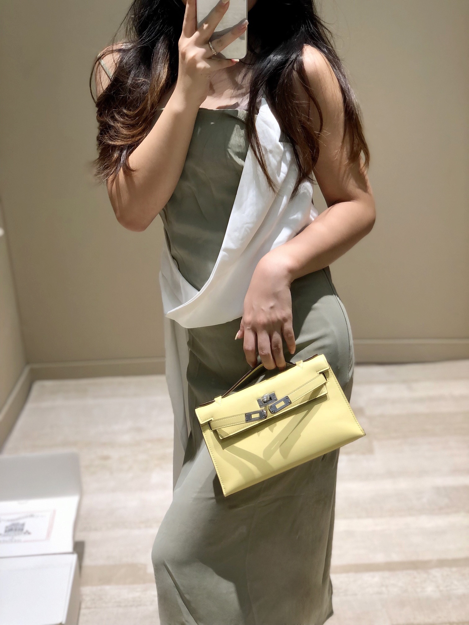 Hermès Kelly 에르메스 켈리 포쉐트 스위프트 가죽 22cm 3