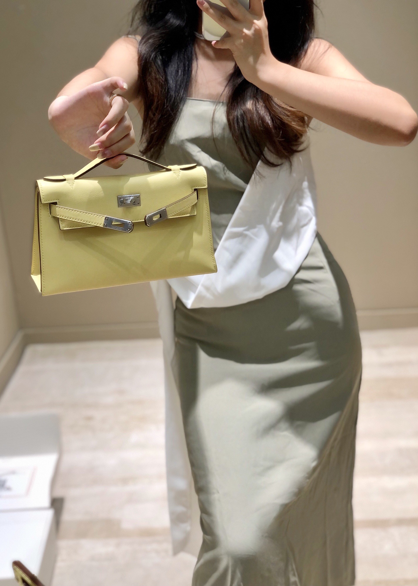 Hermès Kelly 에르메스 켈리 포쉐트 스위프트 가죽 22cm 4