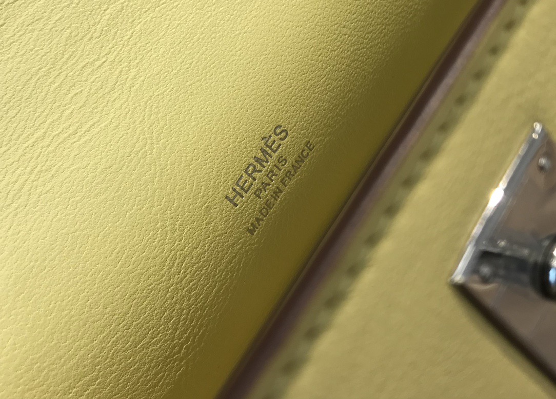 Hermès Kelly 에르메스 켈리 포쉐트 스위프트 가죽 22cm 10