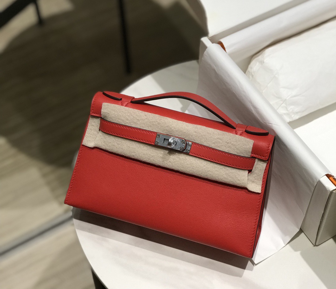 Hermès Kelly 에르메스 켈리 포쉐트 스위프트 가죽 22cm 9