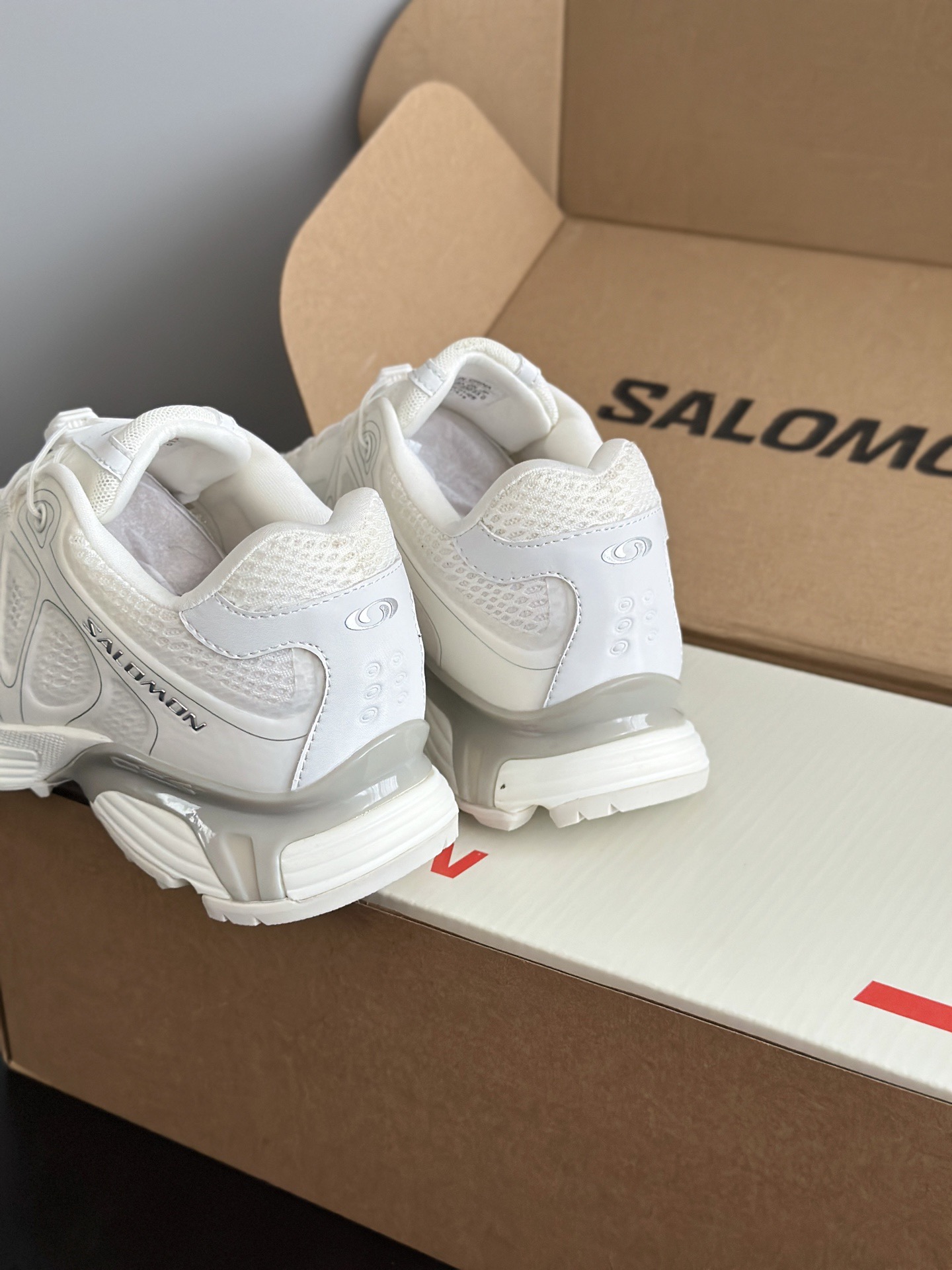 SALOMON 살로몬 XT-WHISPER 화이트 9