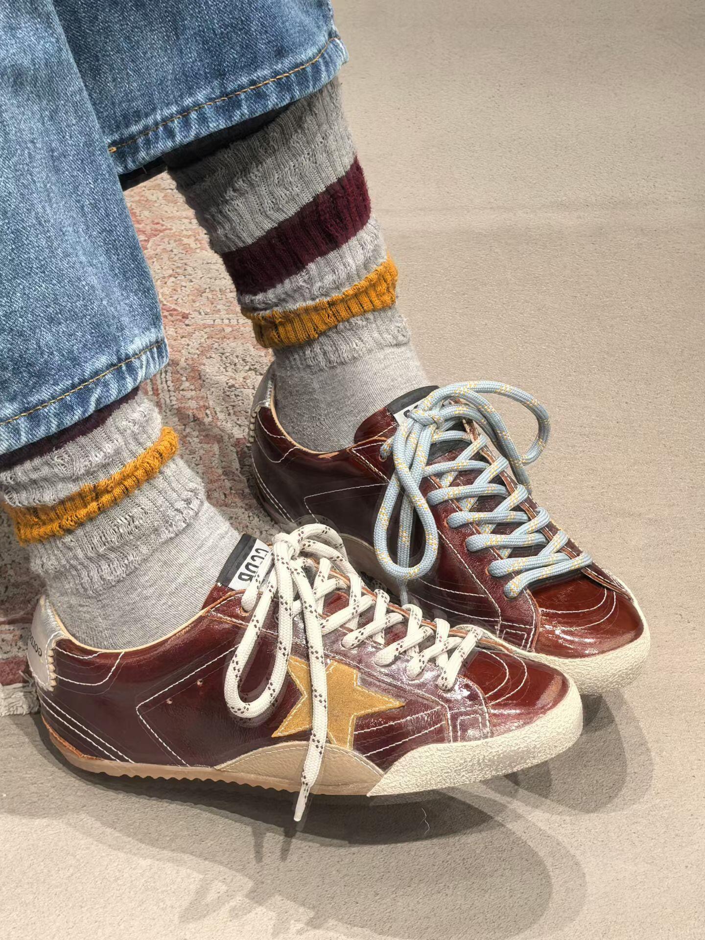 Golden Goose 골든구스 디럭스 브랜드 스니커즈 브라운 1