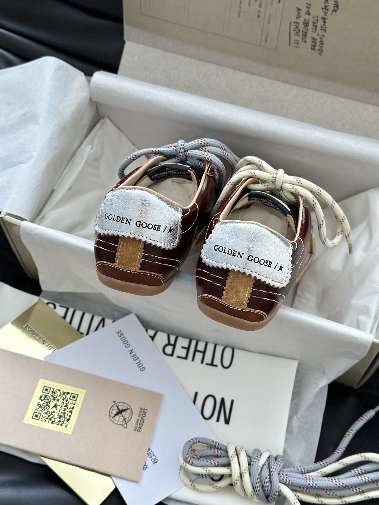 Golden Goose 골든구스 디럭스 브랜드 스니커즈 브라운 9