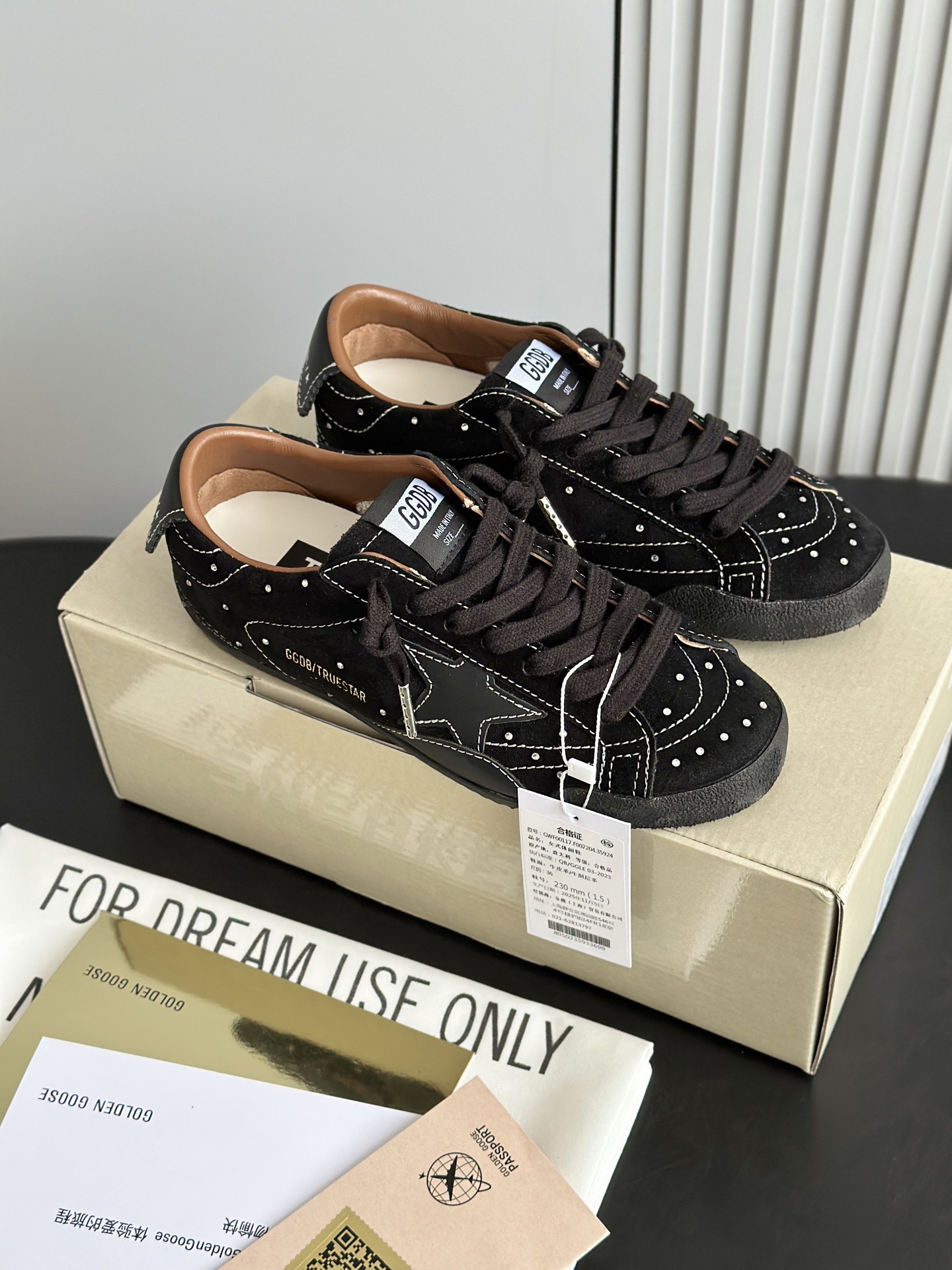 Golden Goose 골든구스 디럭스 브랜드 스니커즈 브라운 4