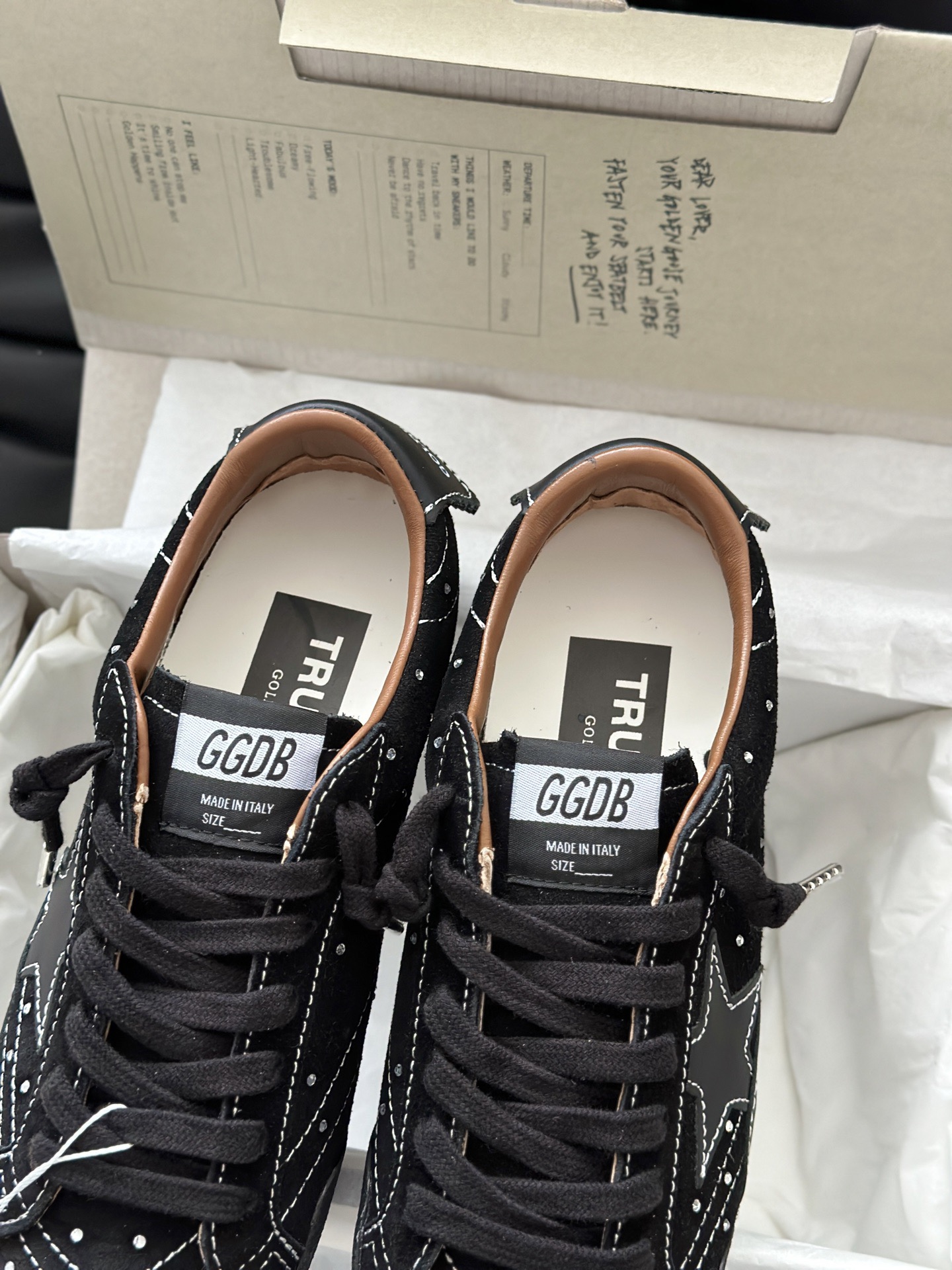 Golden Goose 골든구스 디럭스 브랜드 스니커즈 브라운 9