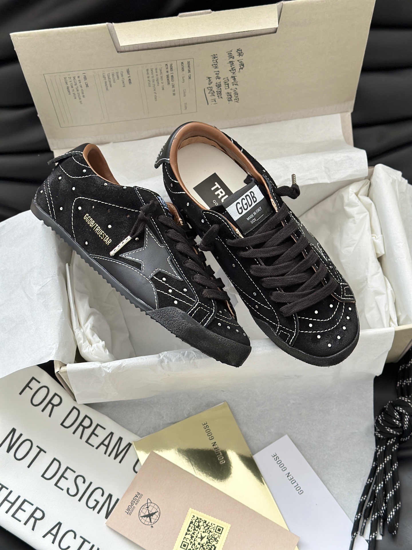 Golden Goose 골든구스 디럭스 브랜드 스니커즈 브라운 12