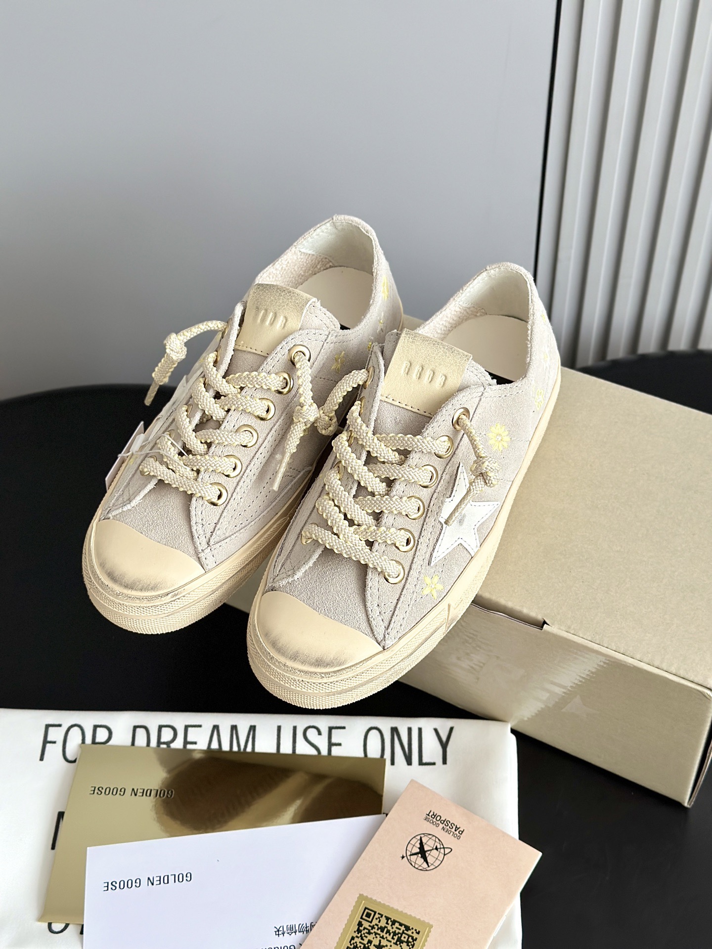 Golden Goose 골든구스 디럭스 브랜드 스니커즈 브라운 5