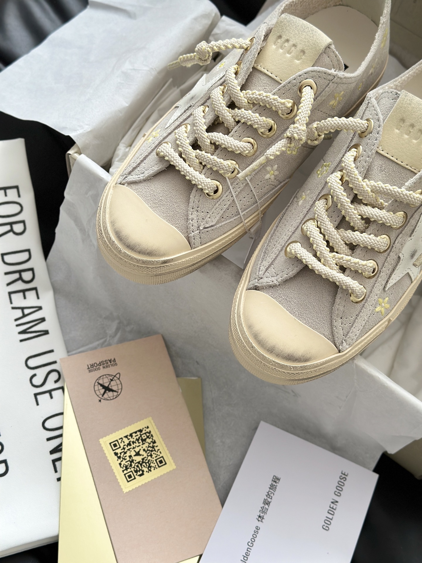 Golden Goose 골든구스 디럭스 브랜드 스니커즈 브라운 9