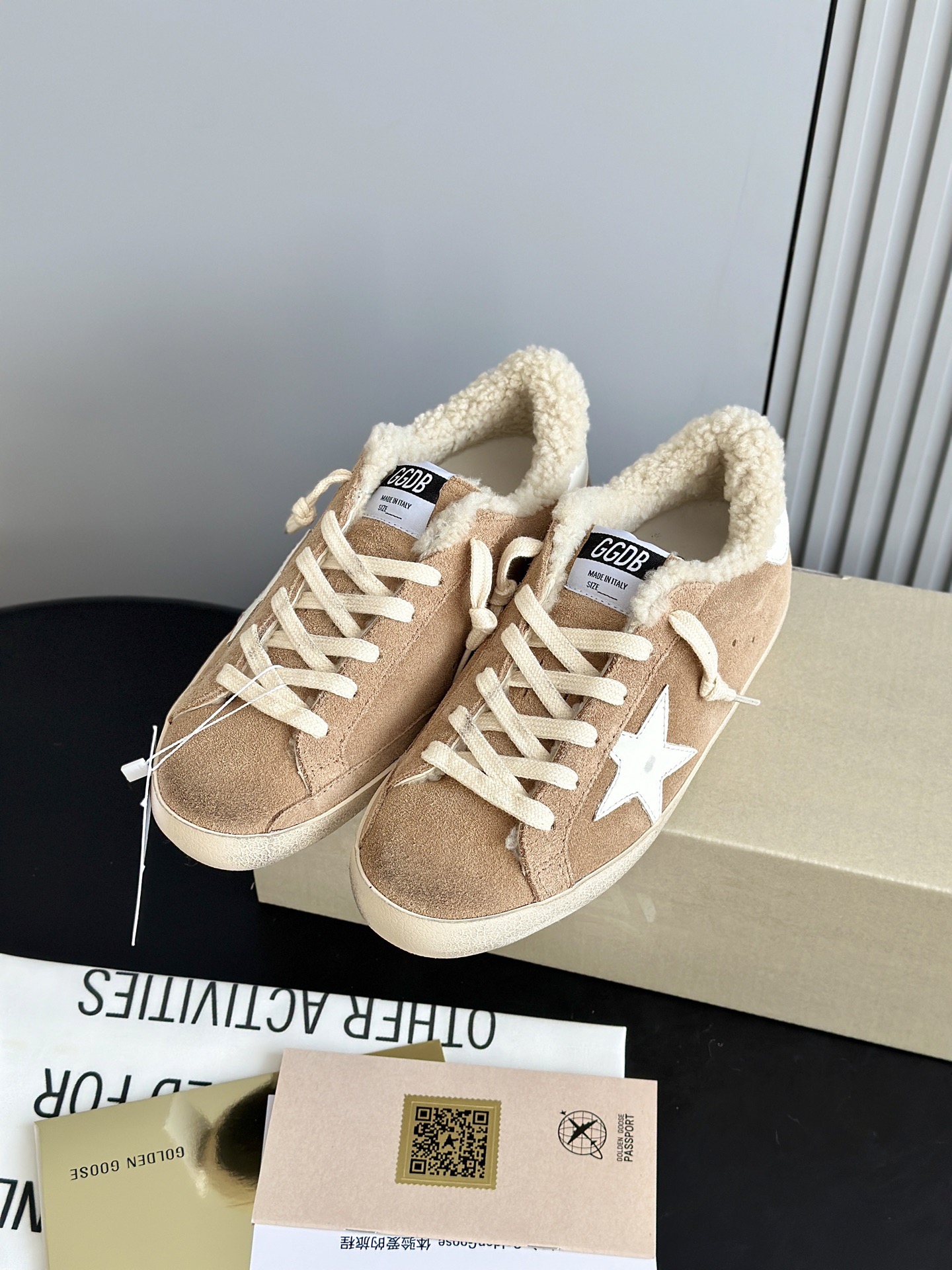 Golden Goose 골든구스 슈퍼스타 GGDB 스니커즈 베이지 3