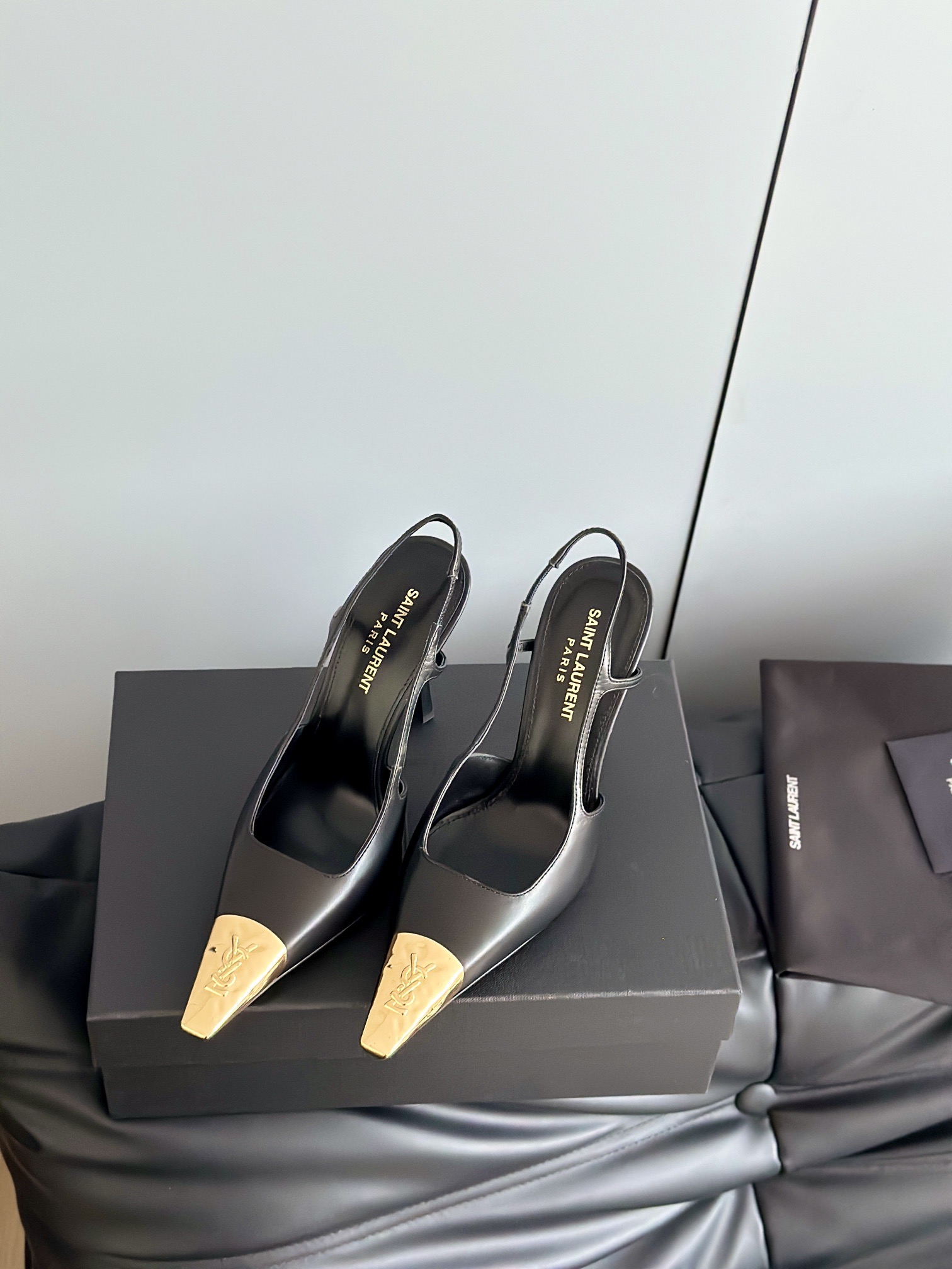 SAINT LAURENT 생로랑 YSL25 금장 하이힐 6