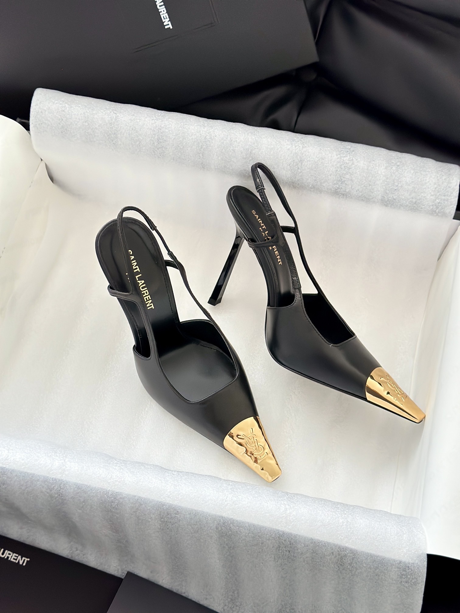 SAINT LAURENT 생로랑 YSL25 금장 하이힐 10