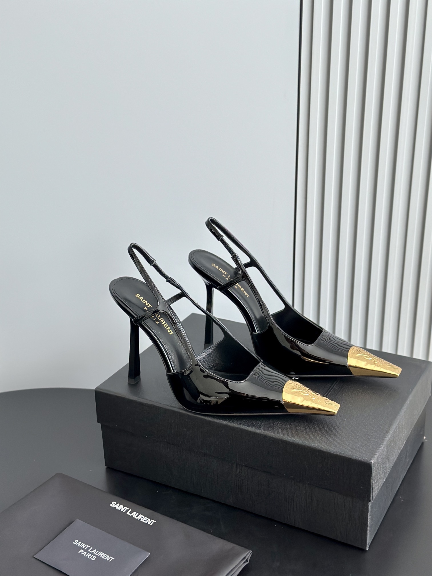 SAINT LAURENT 생로랑 YSL25 금장 하이힐 3