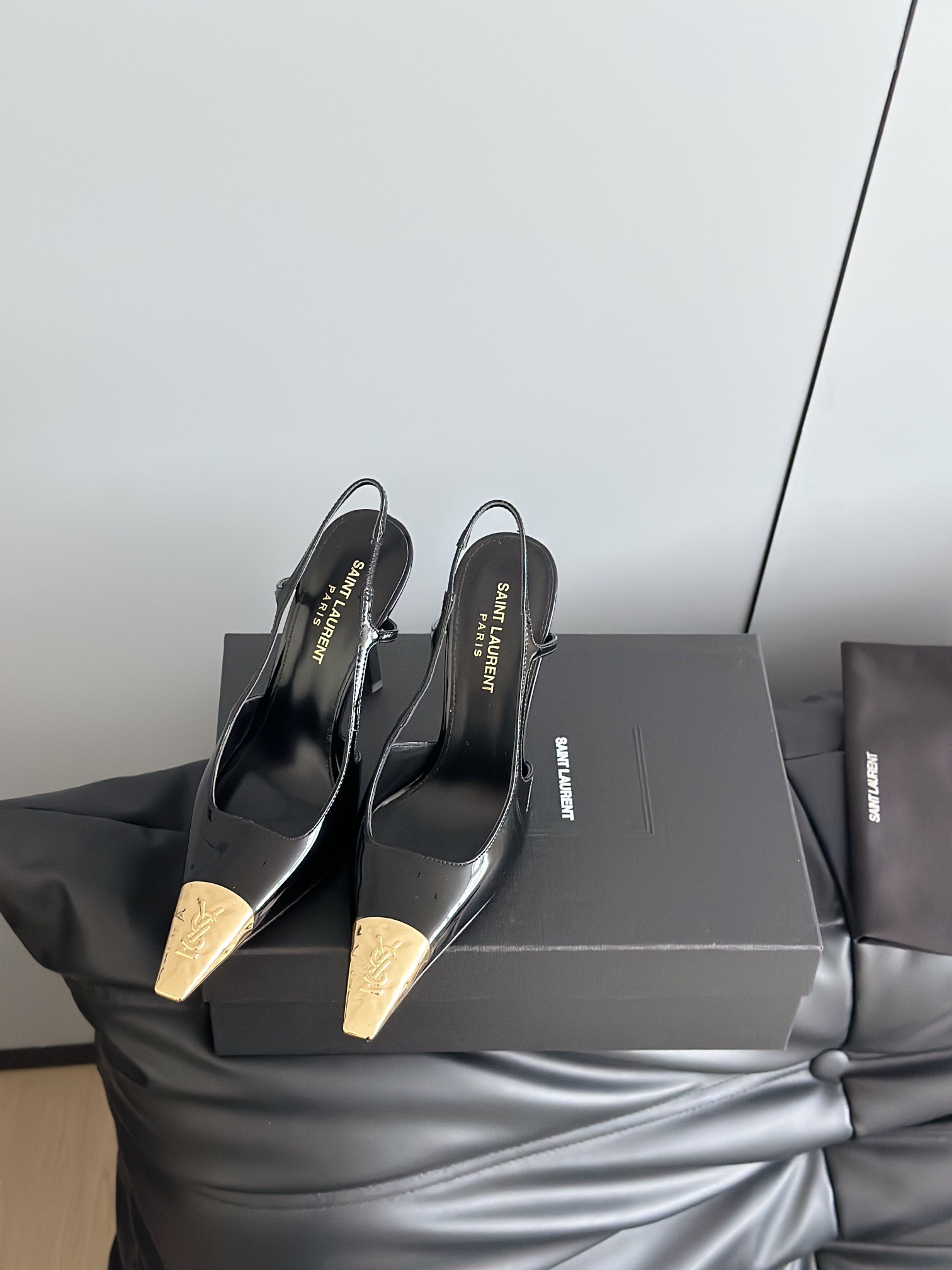 SAINT LAURENT 생로랑 YSL25 금장 하이힐 5