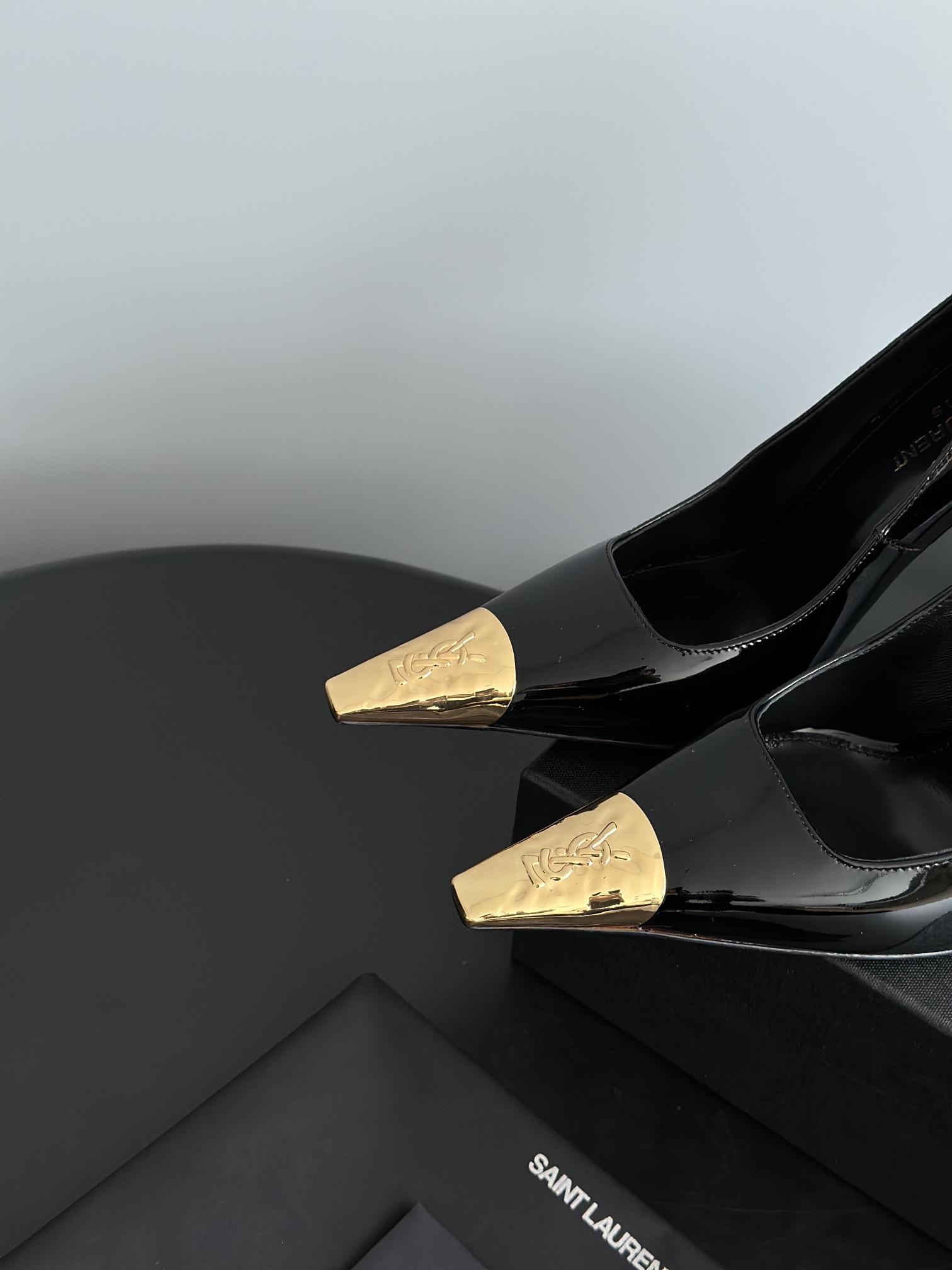SAINT LAURENT 생로랑 YSL25 금장 하이힐 3