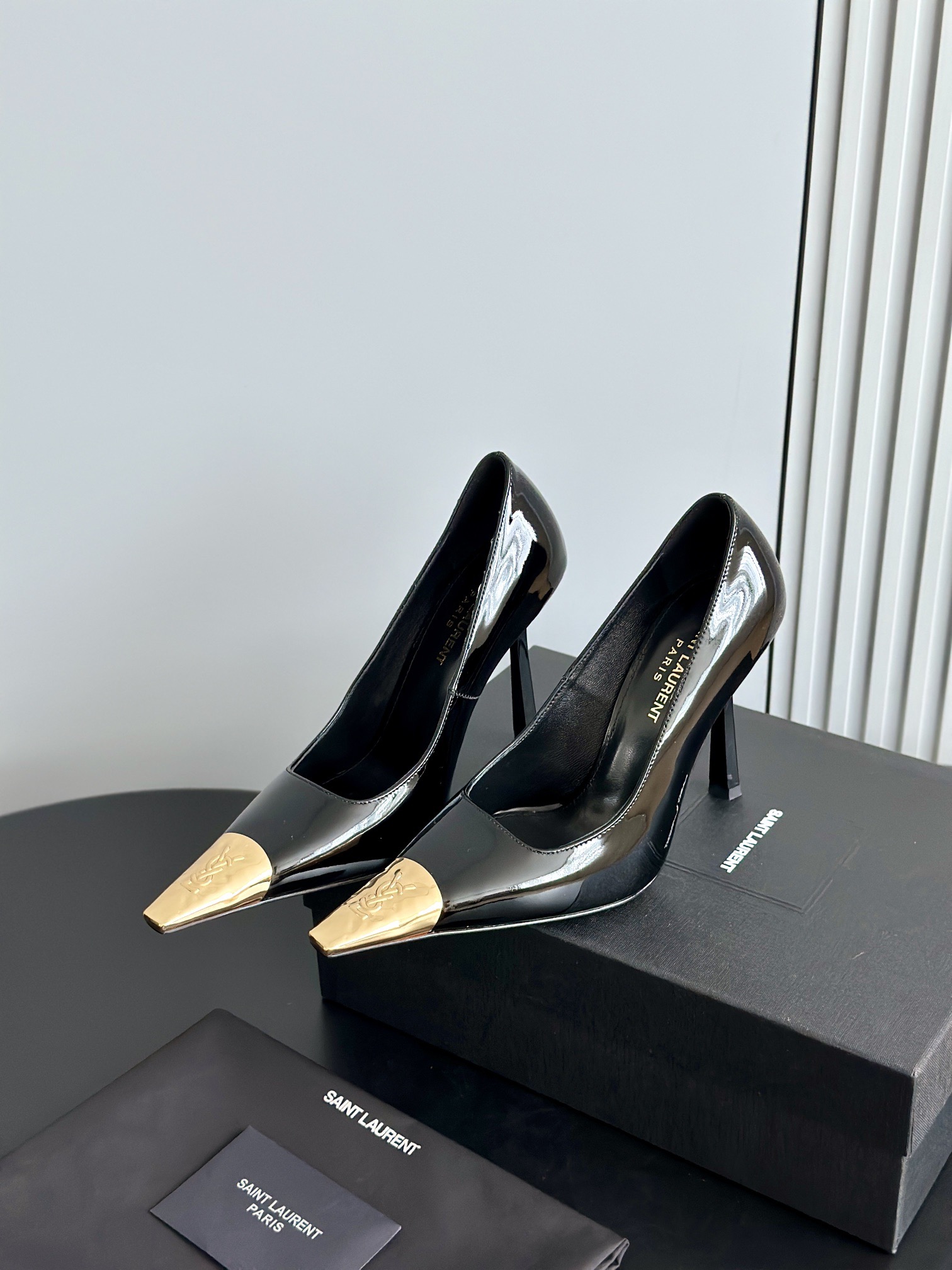 SAINT LAURENT 생로랑 YSL25 금장 하이힐 6