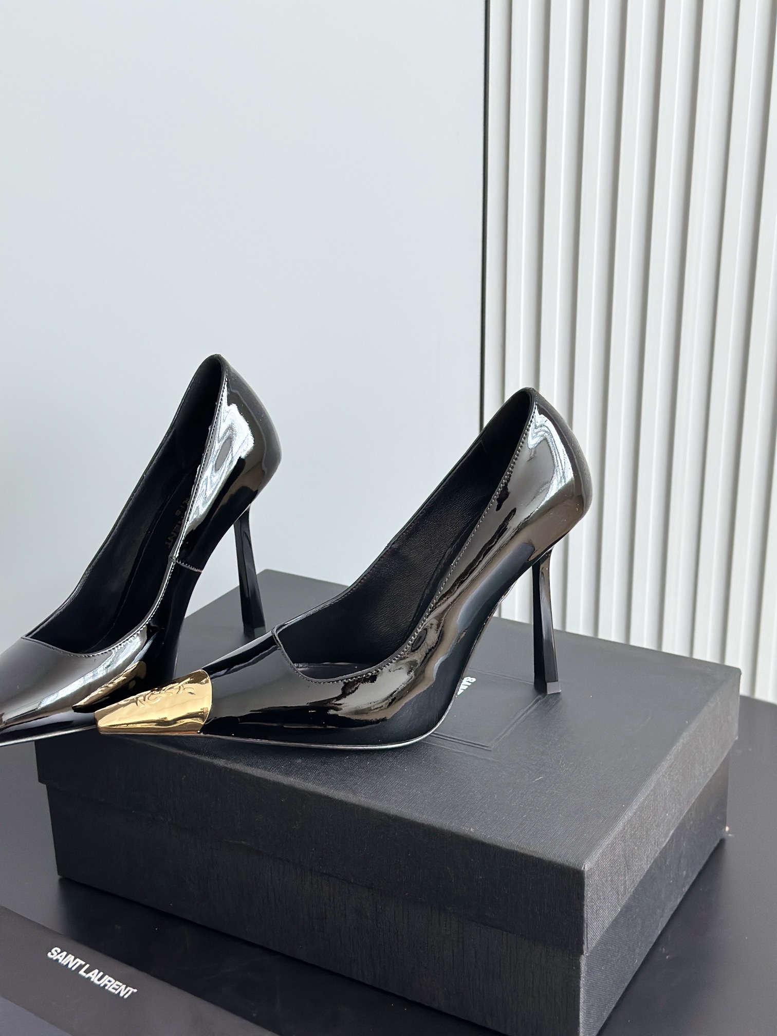 SAINT LAURENT 생로랑 YSL25 금장 하이힐 7