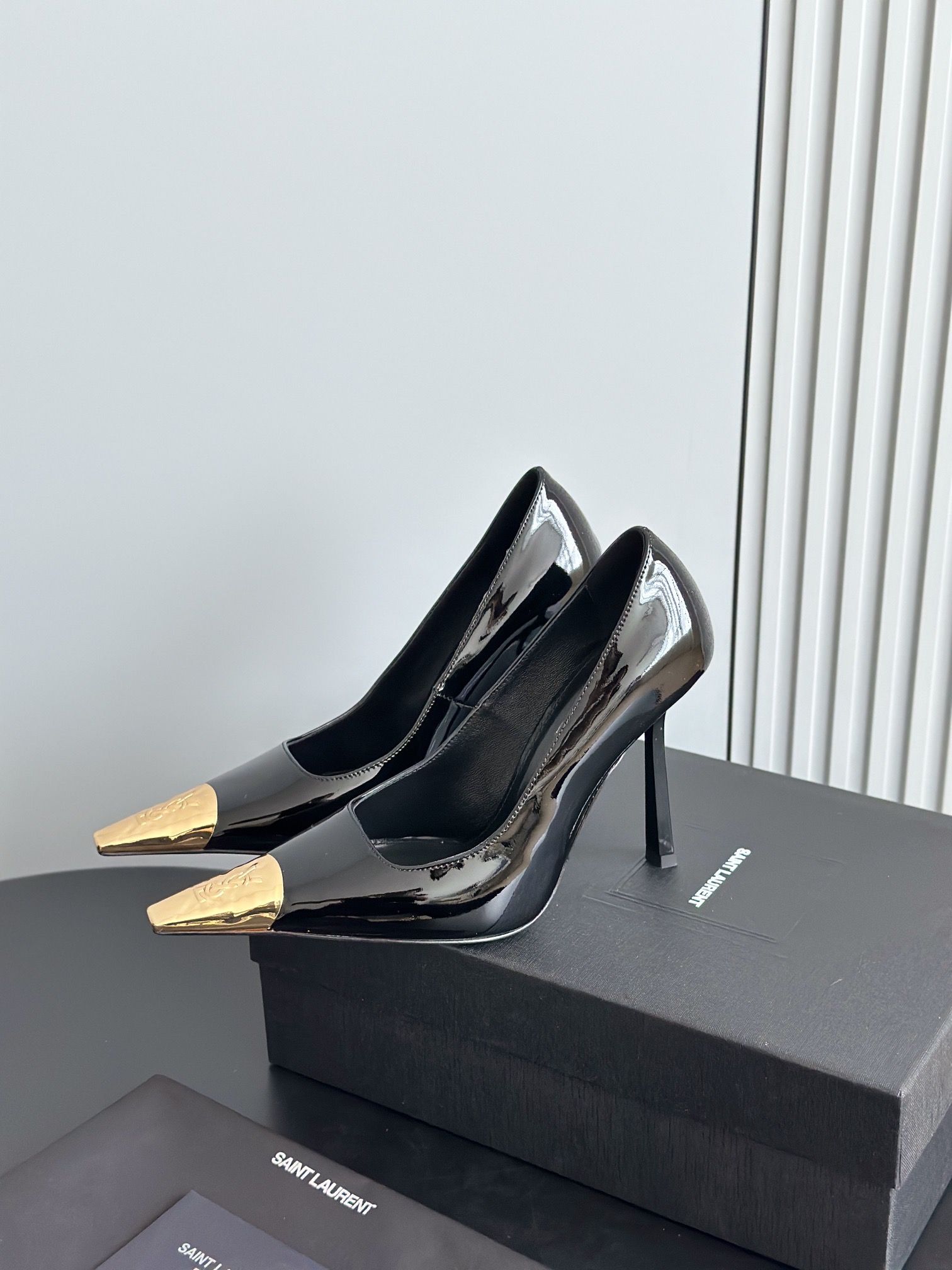 SAINT LAURENT 생로랑 YSL25 금장 하이힐 9
