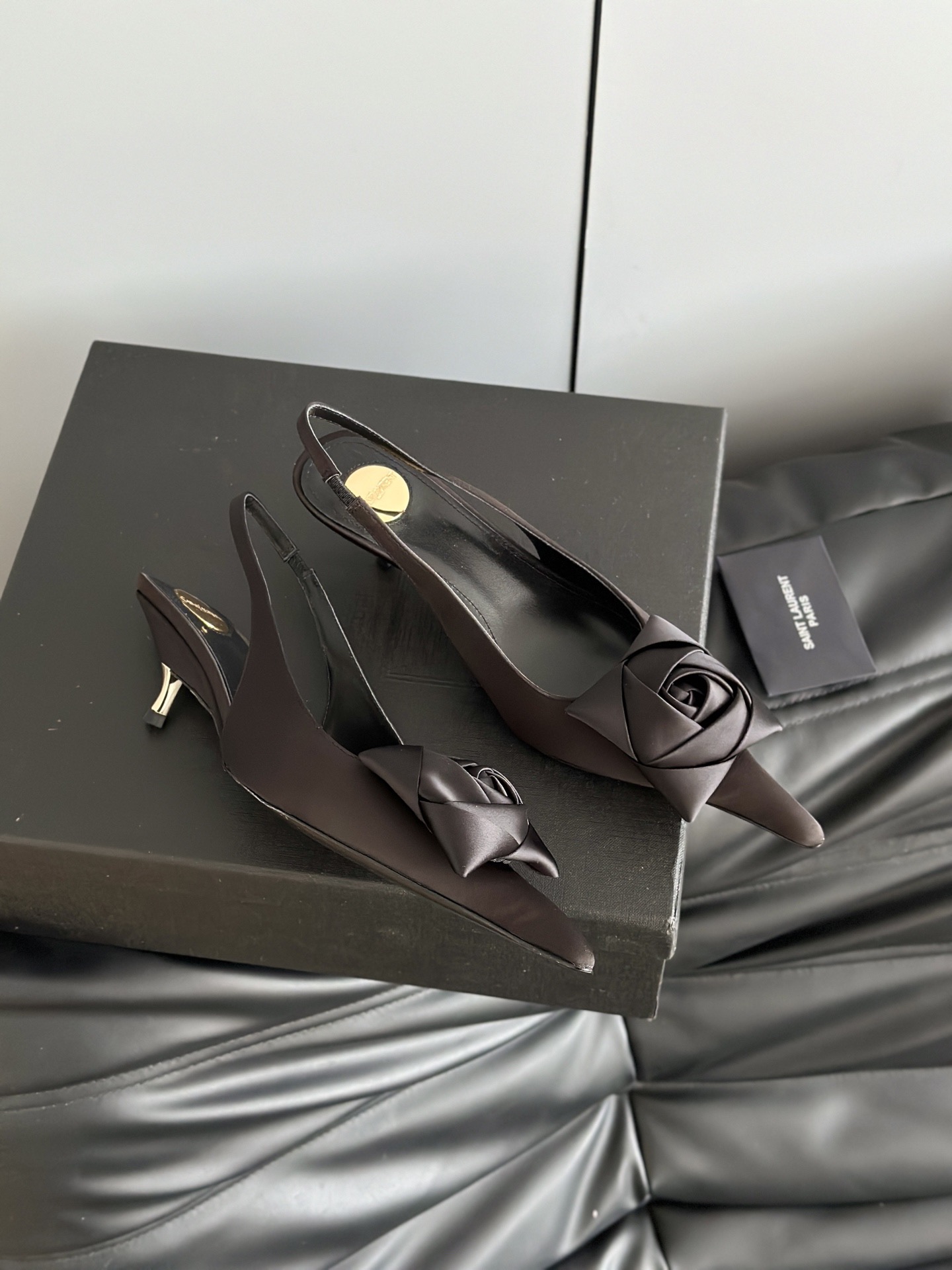 SAINT LAURENT 생로랑 로즈 장식 하이힐 레오파드 6