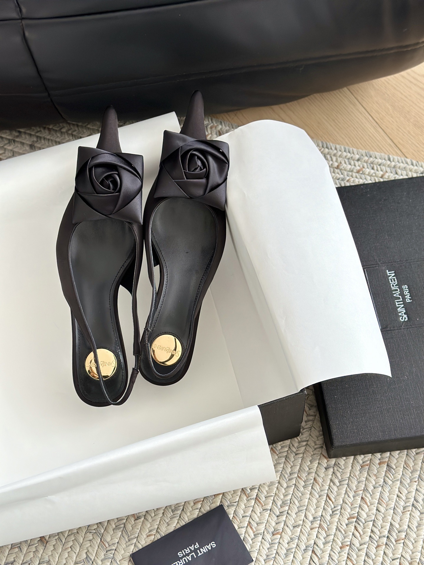 SAINT LAURENT 생로랑 로즈 장식 하이힐 레오파드 7