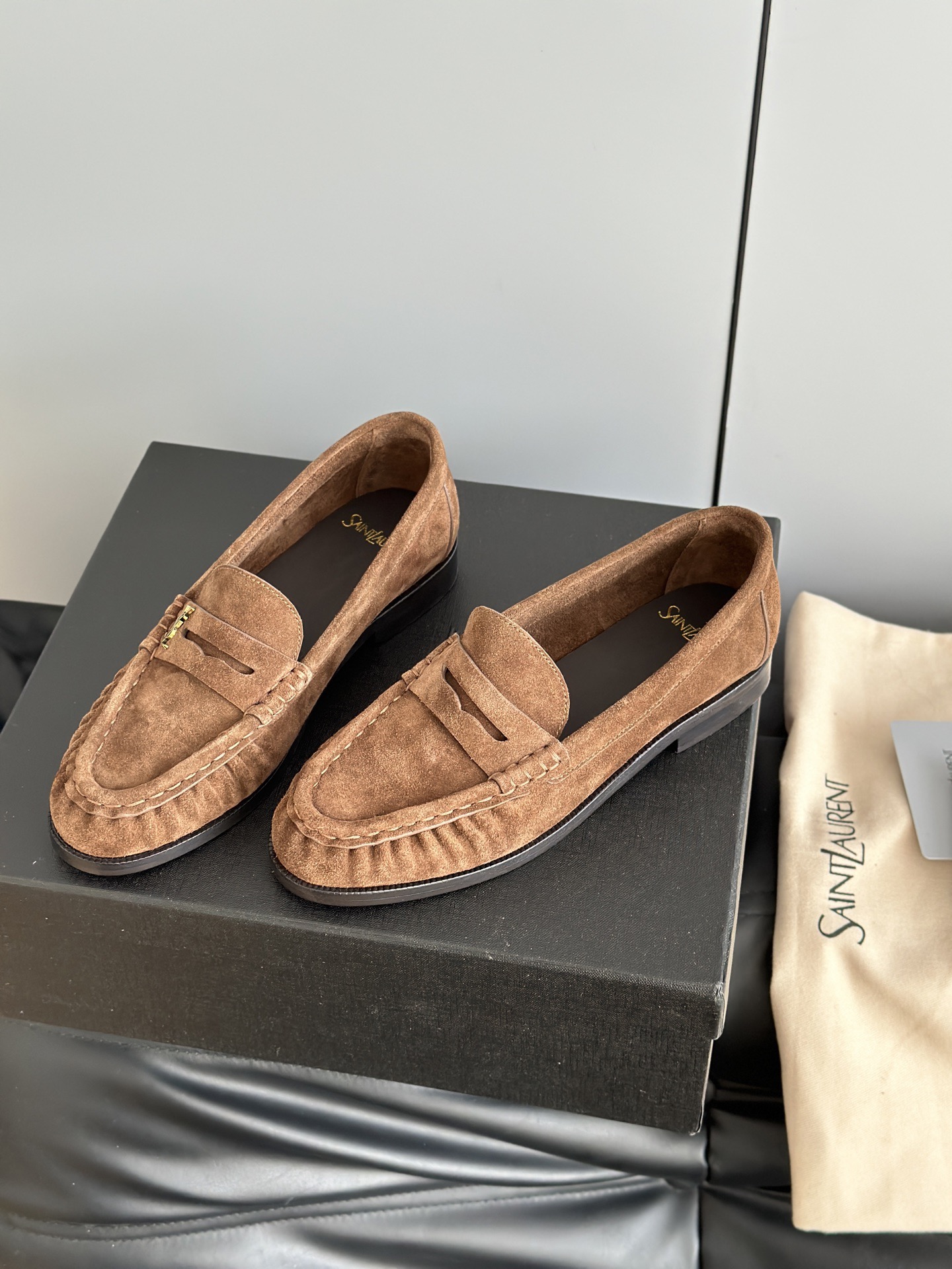 SAINT LAURENT 생로랑 YSL LE 로퍼 4