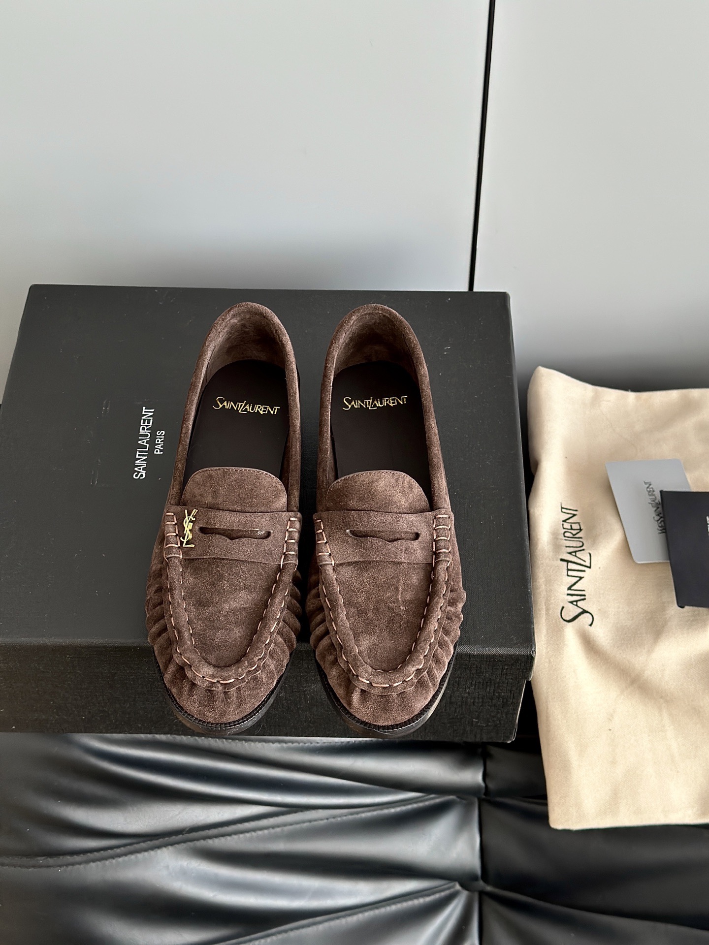 SAINT LAURENT 생로랑 YSL LE 로퍼 1