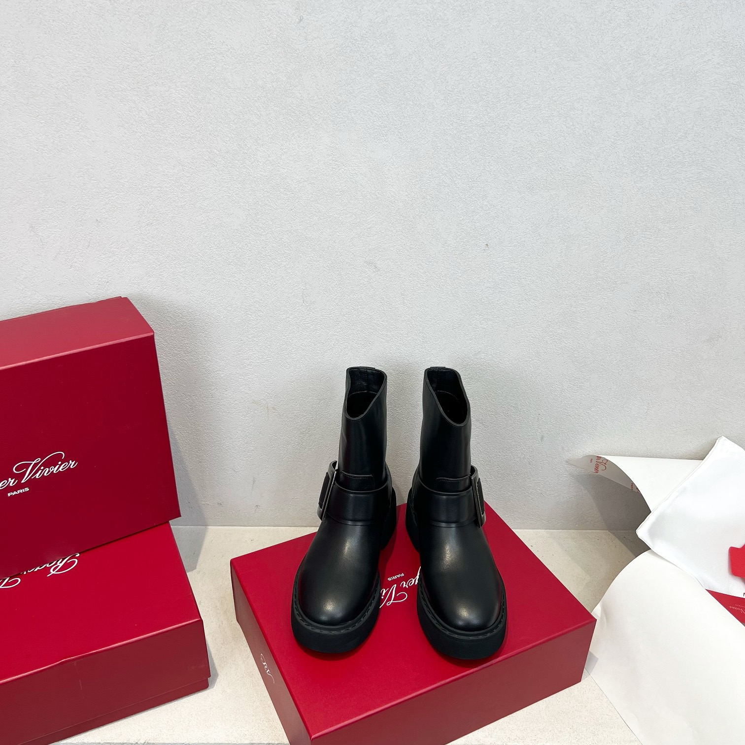 Roger Vivier 로저 비비에 Roger Vivier 로저 비비에 메탈 버클 플랫폼 앵클부츠 11