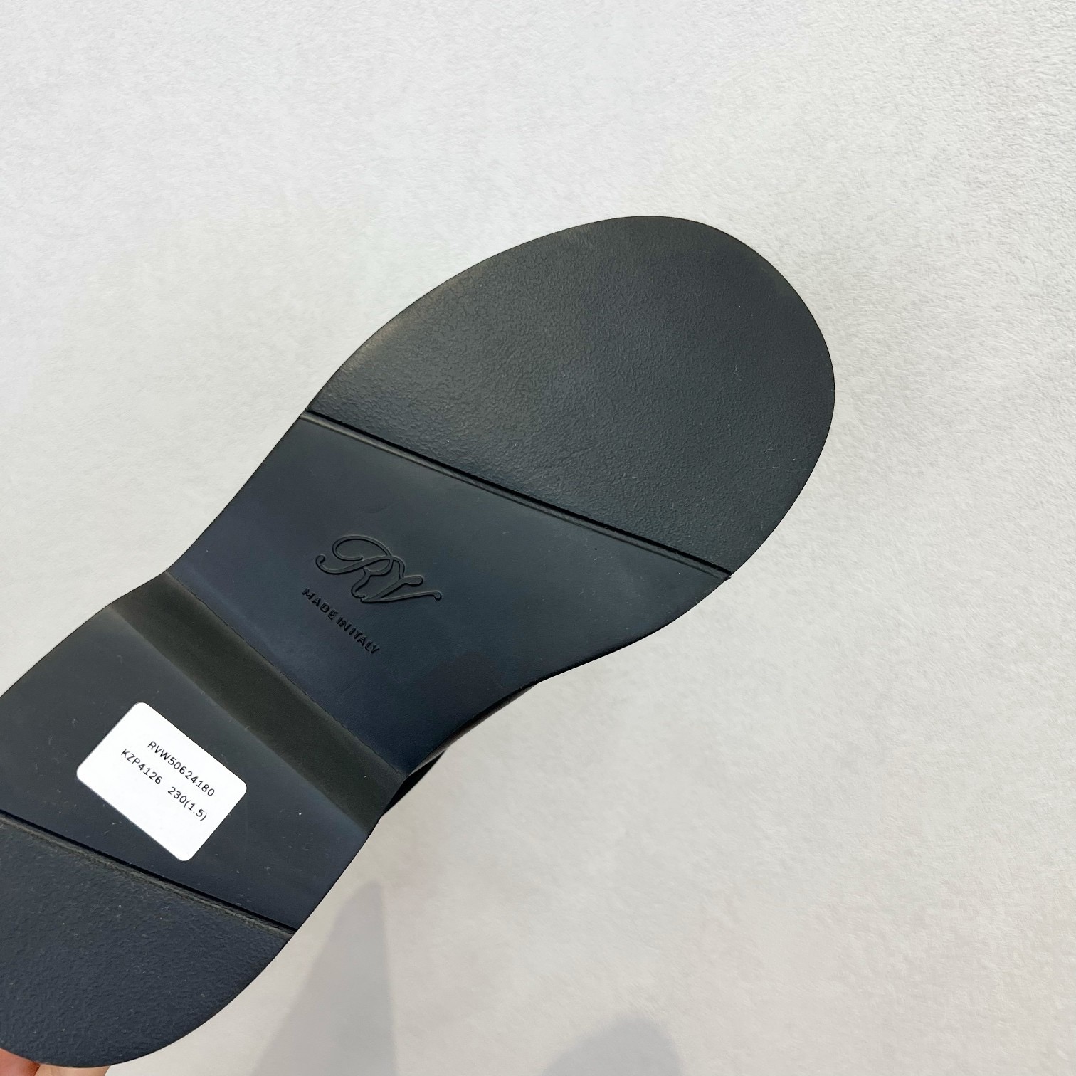 Roger Vivier 로저 비비에 Roger Vivier 로저 비비에 메탈 버클 플랫폼 앵클부츠 18